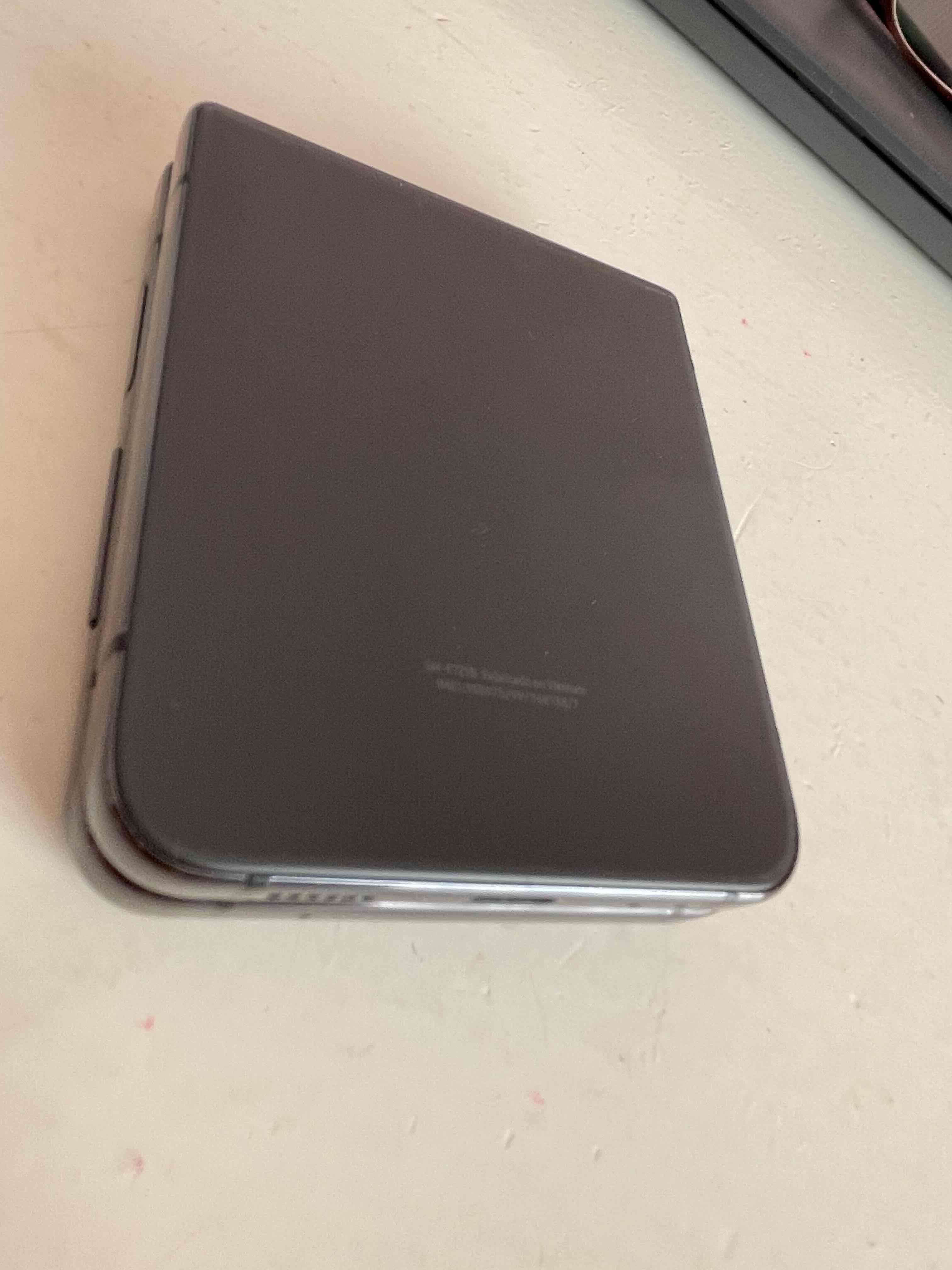 Samsung Galaxy Flip 4 - miniatura 5