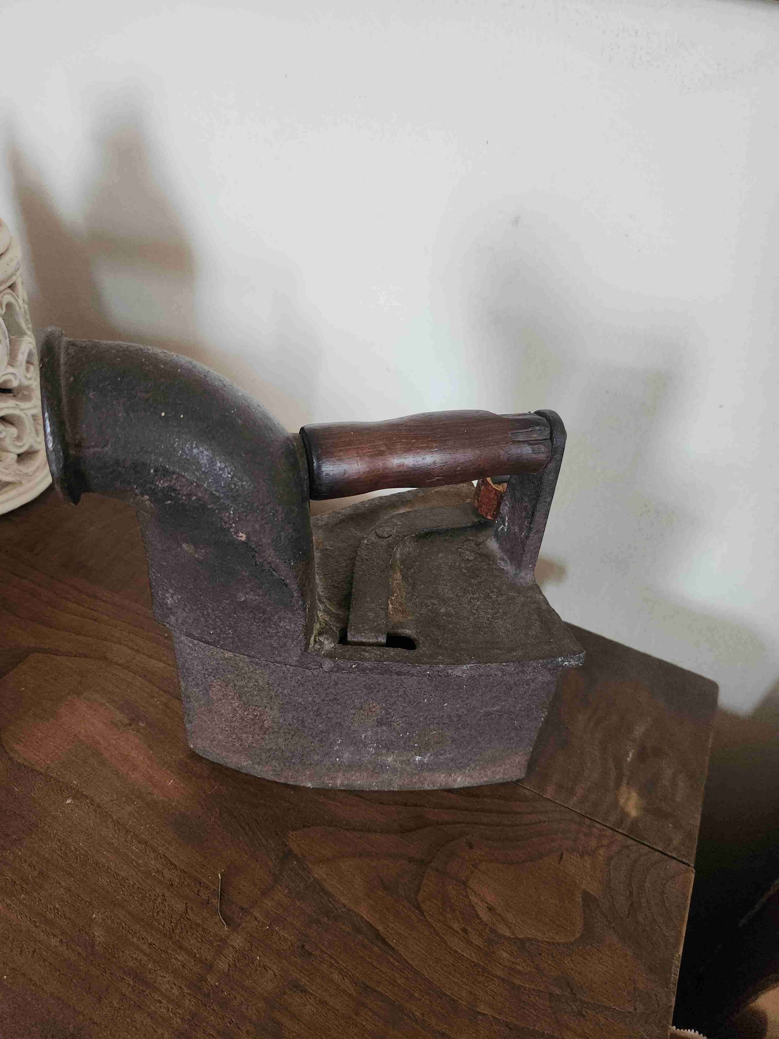 Plancha antigua de hierro - miniatura 2