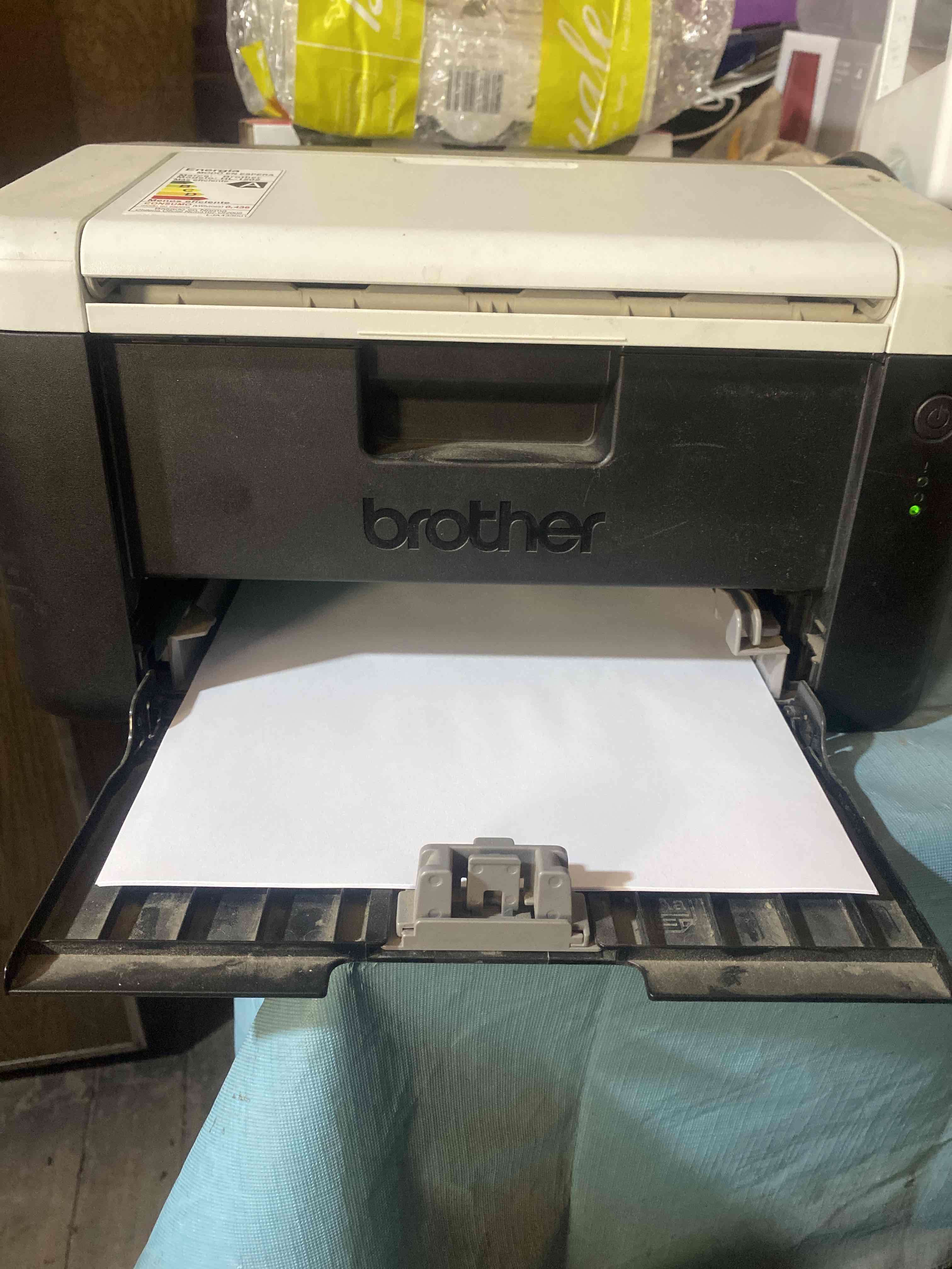 Impresora láser Brother usada - miniatura 1