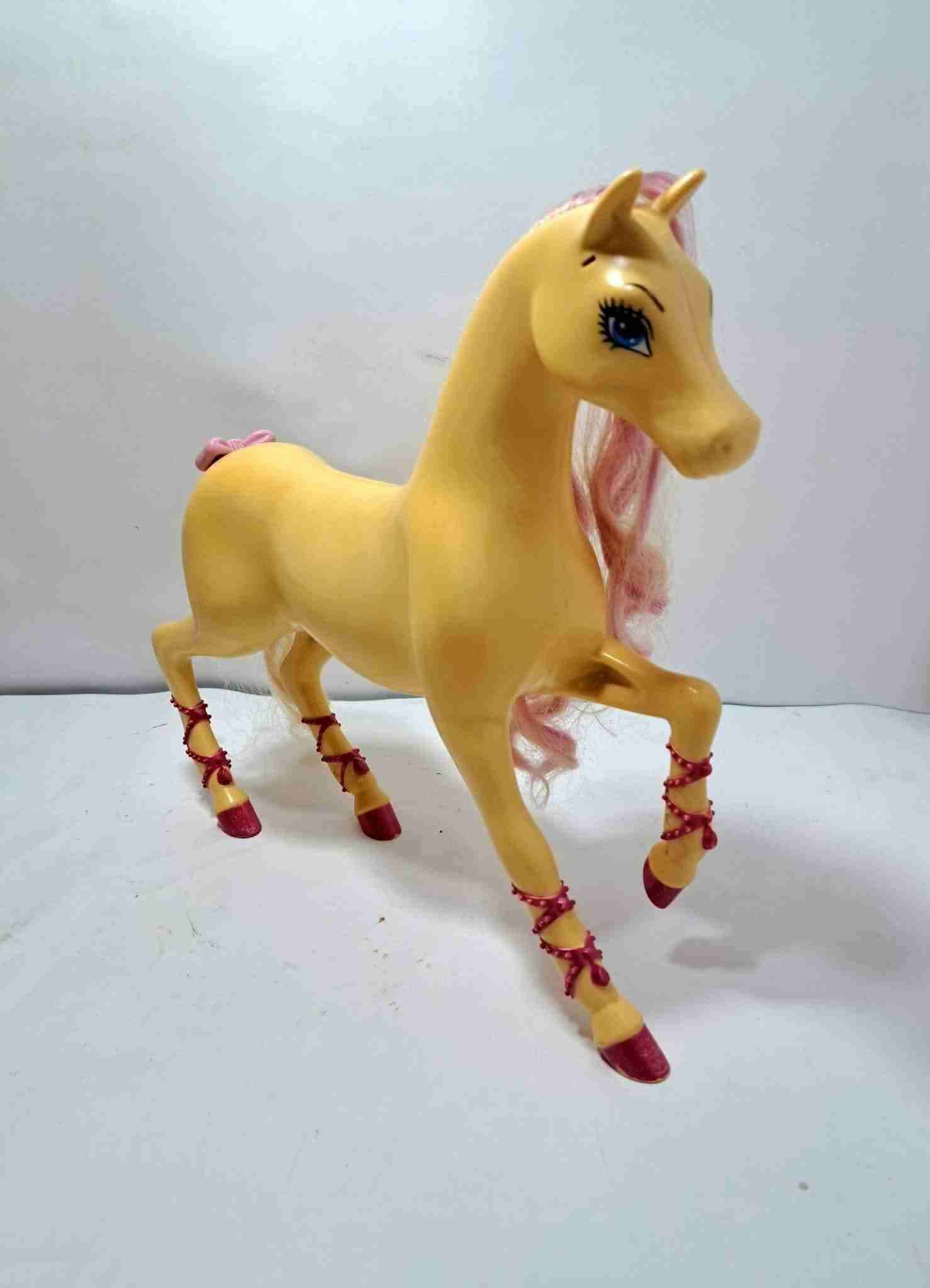 Caballo de Barbie - miniatura 3