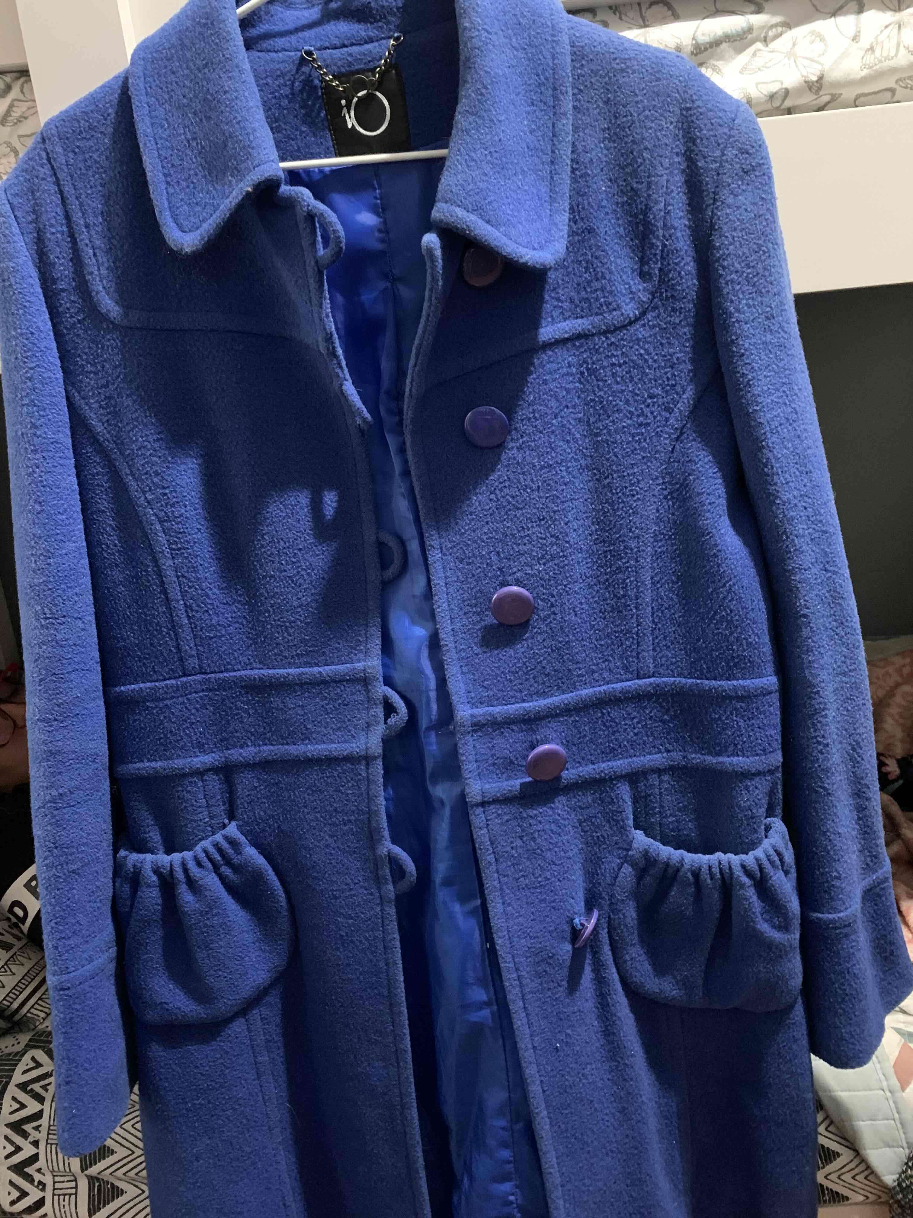 Abrigo azul con bolsillos - miniatura 2