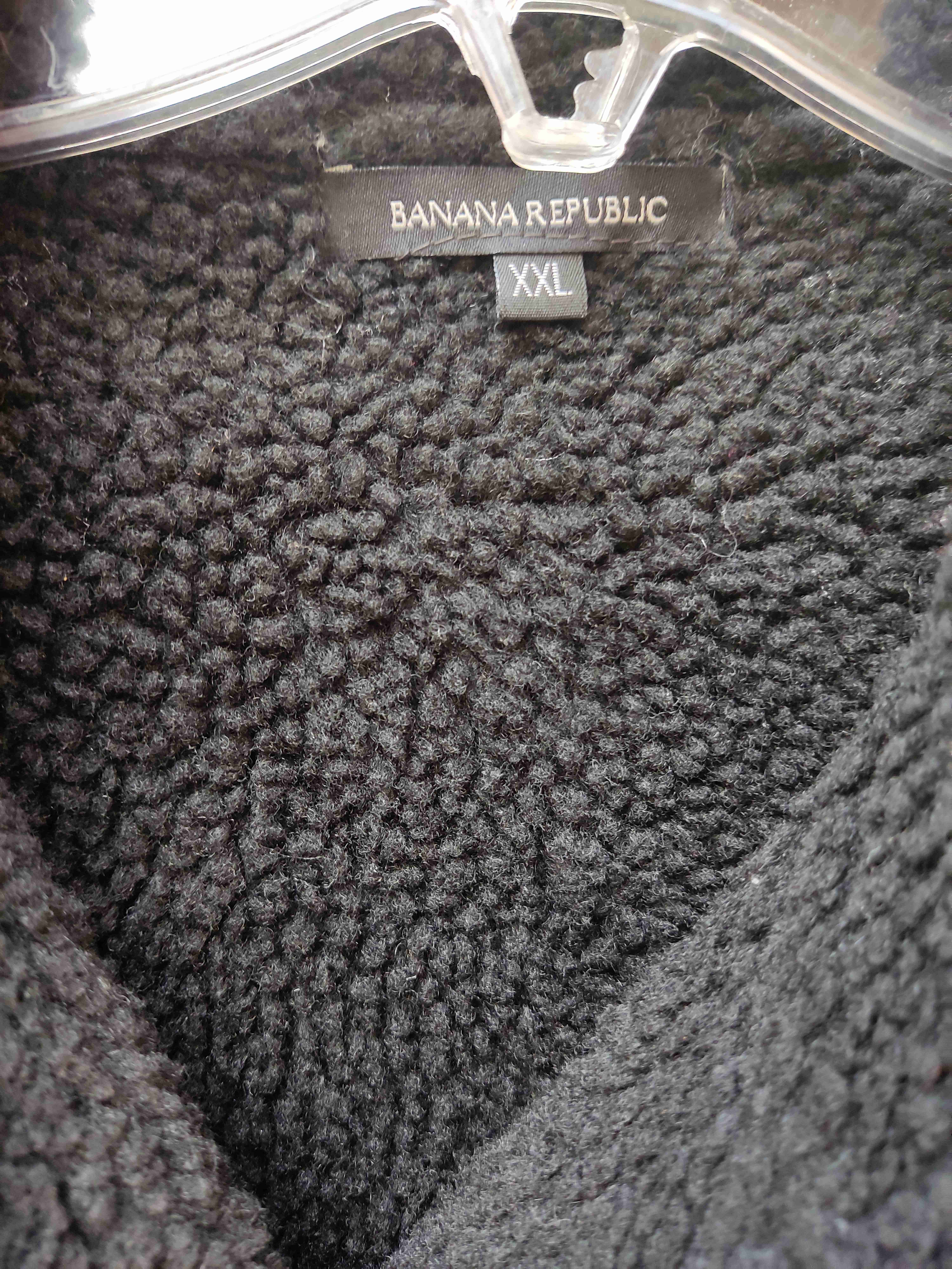 Abrigo negro con cuello de felpa - miniatura 4