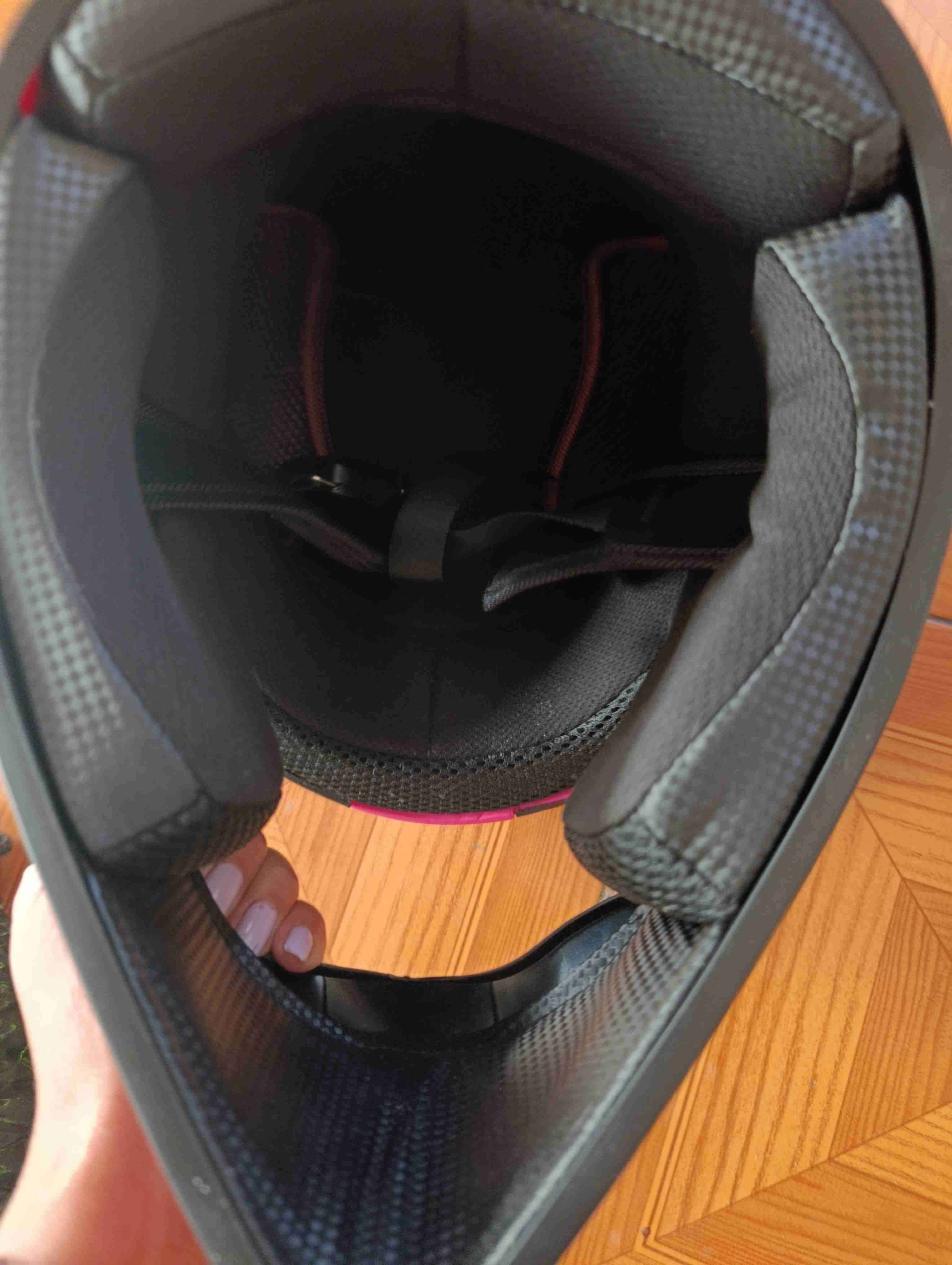 Casco de moto negro y rosa - miniatura 3