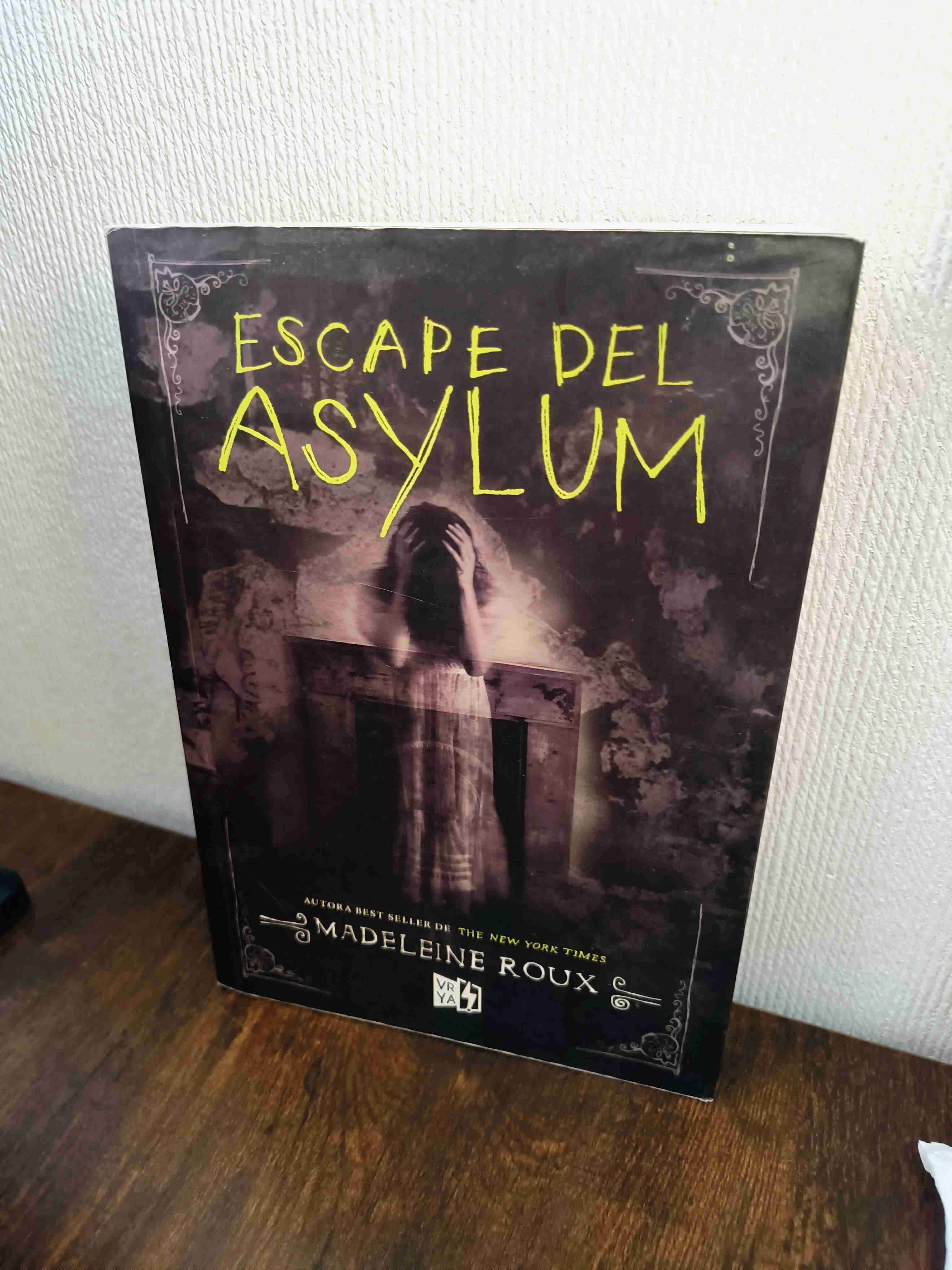 Libro 'Escape del Asylum'