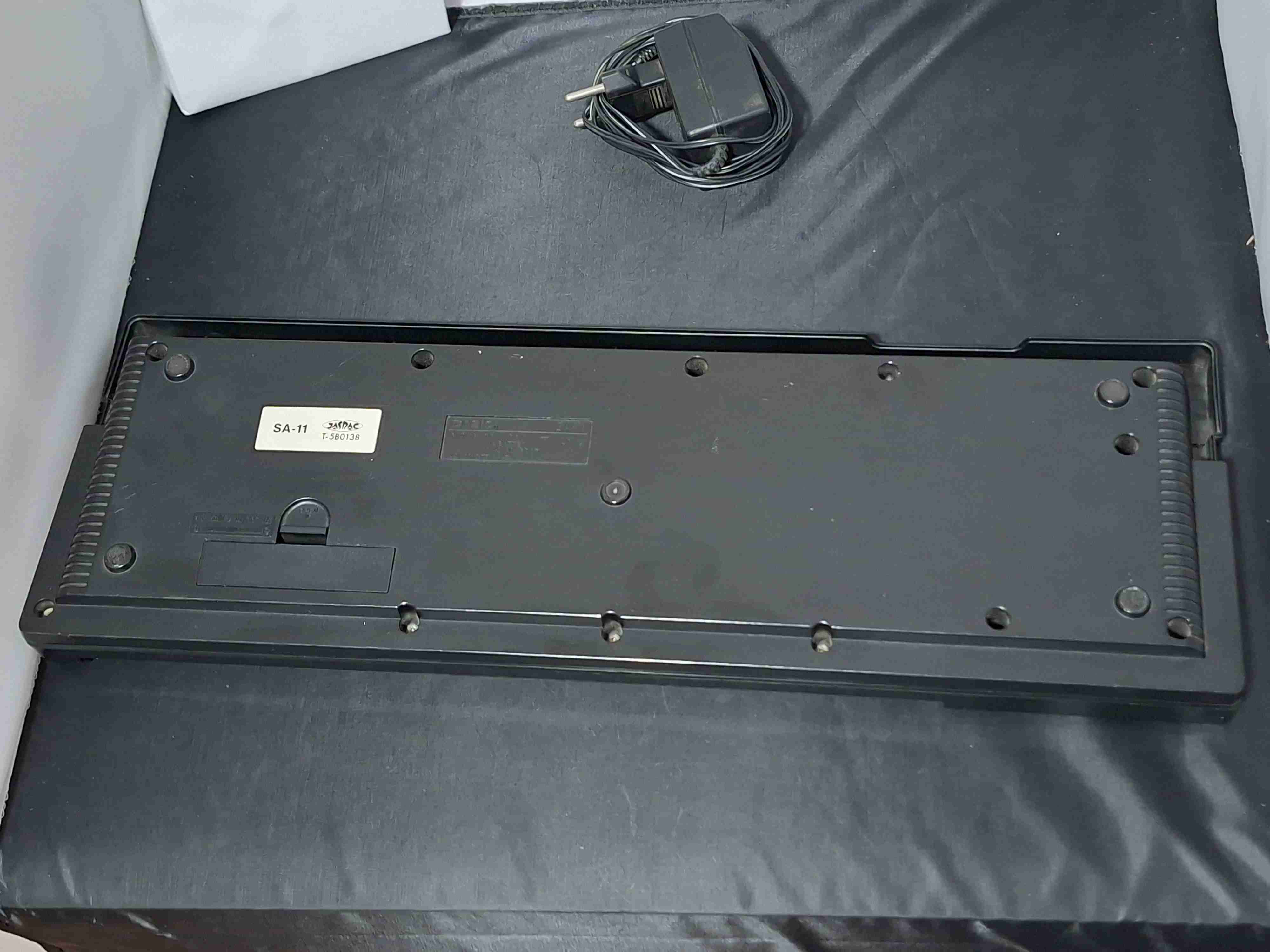 Teclado Casio SA-11 con adaptador - miniatura 2