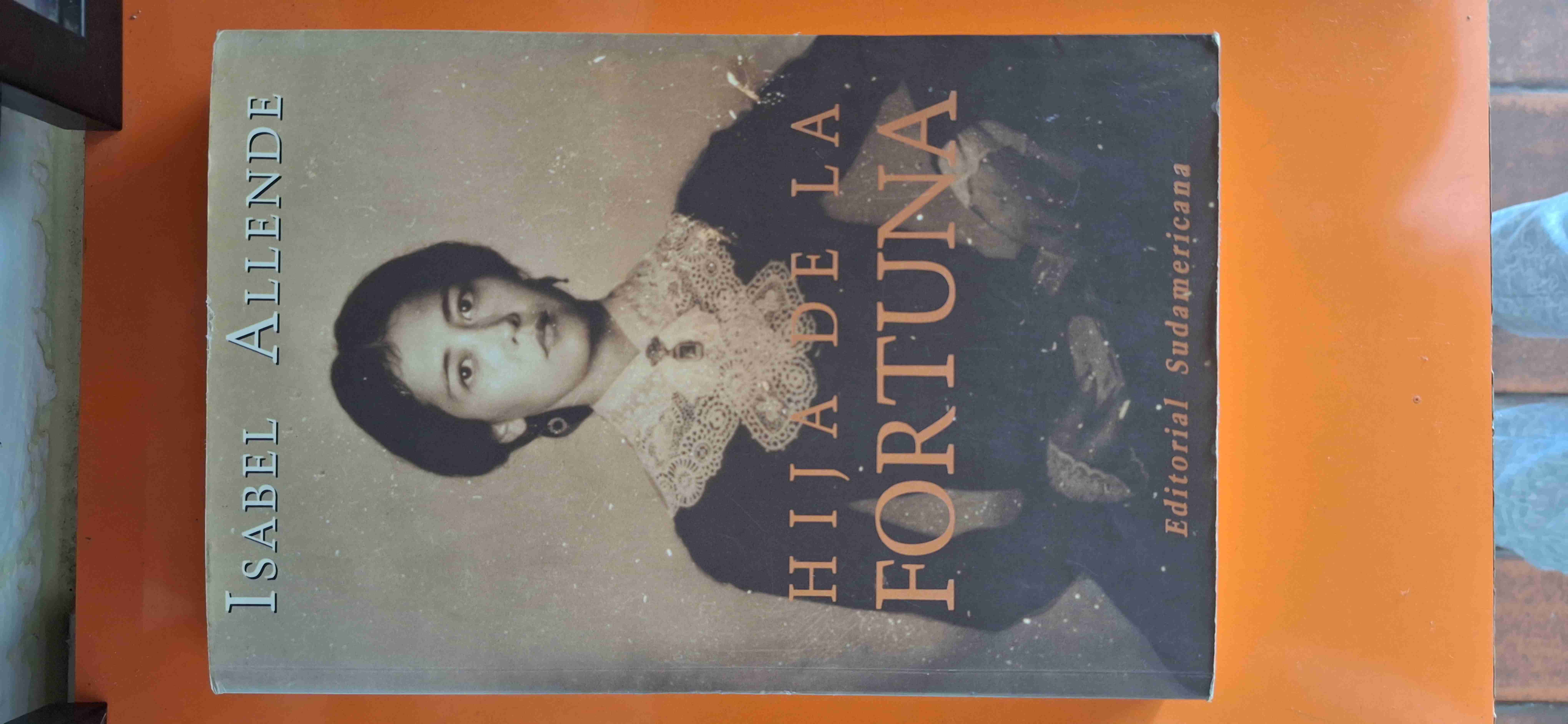 Libro Hija de la Fortuna - miniatura 4