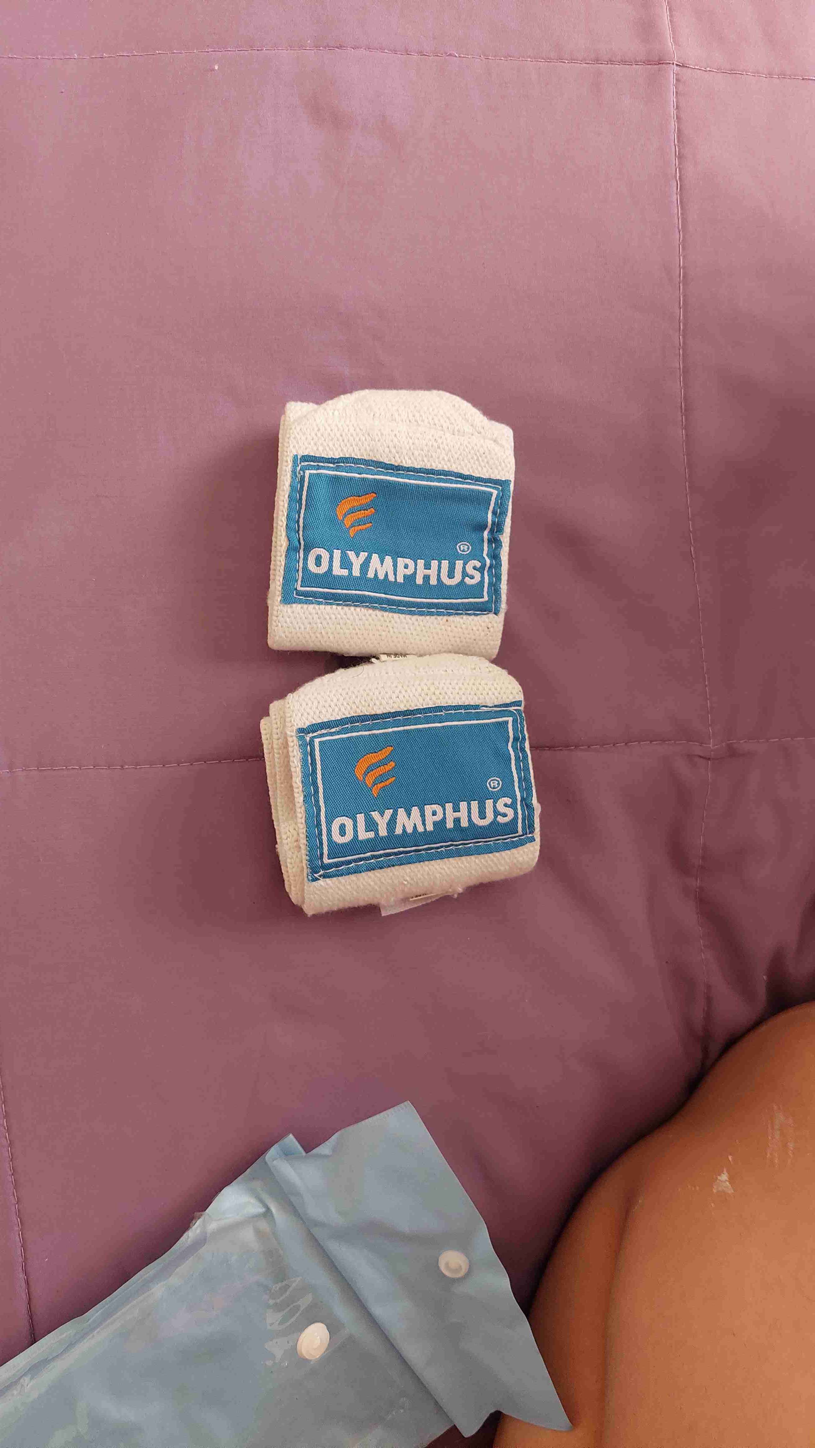 Muñequeras Olympus blancas - miniatura 2