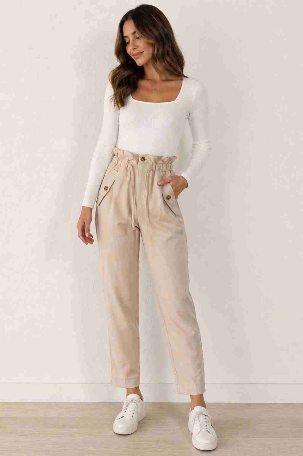 Pantalón beige con bolsillos hym - miniatura 2