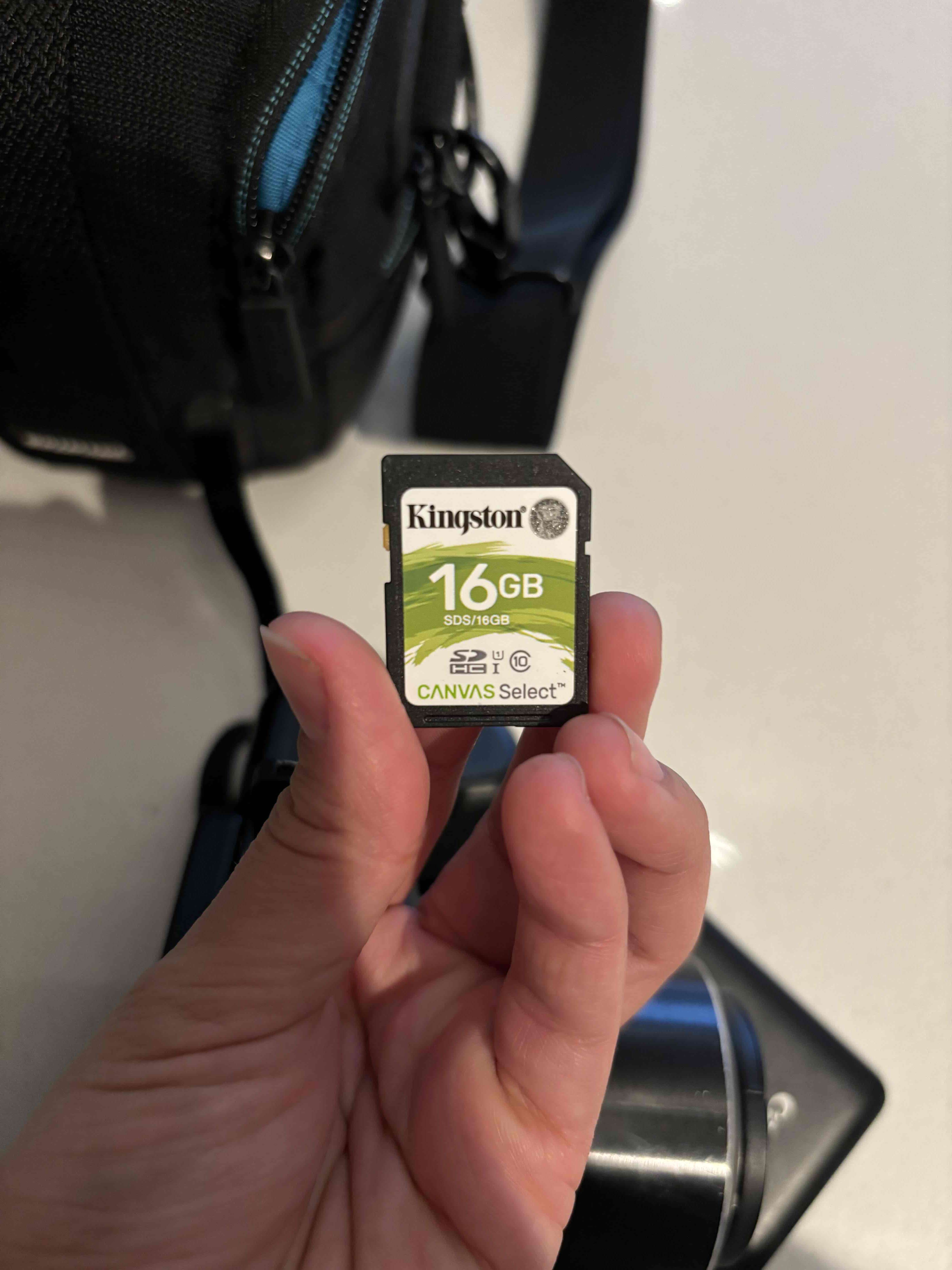 Cámara Canon PowerShot con bolso - miniatura 6