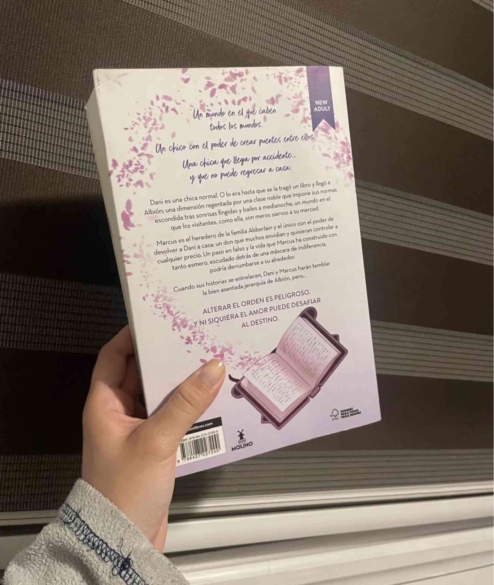 Libro Pétalos de Papel detalle - miniatura 3