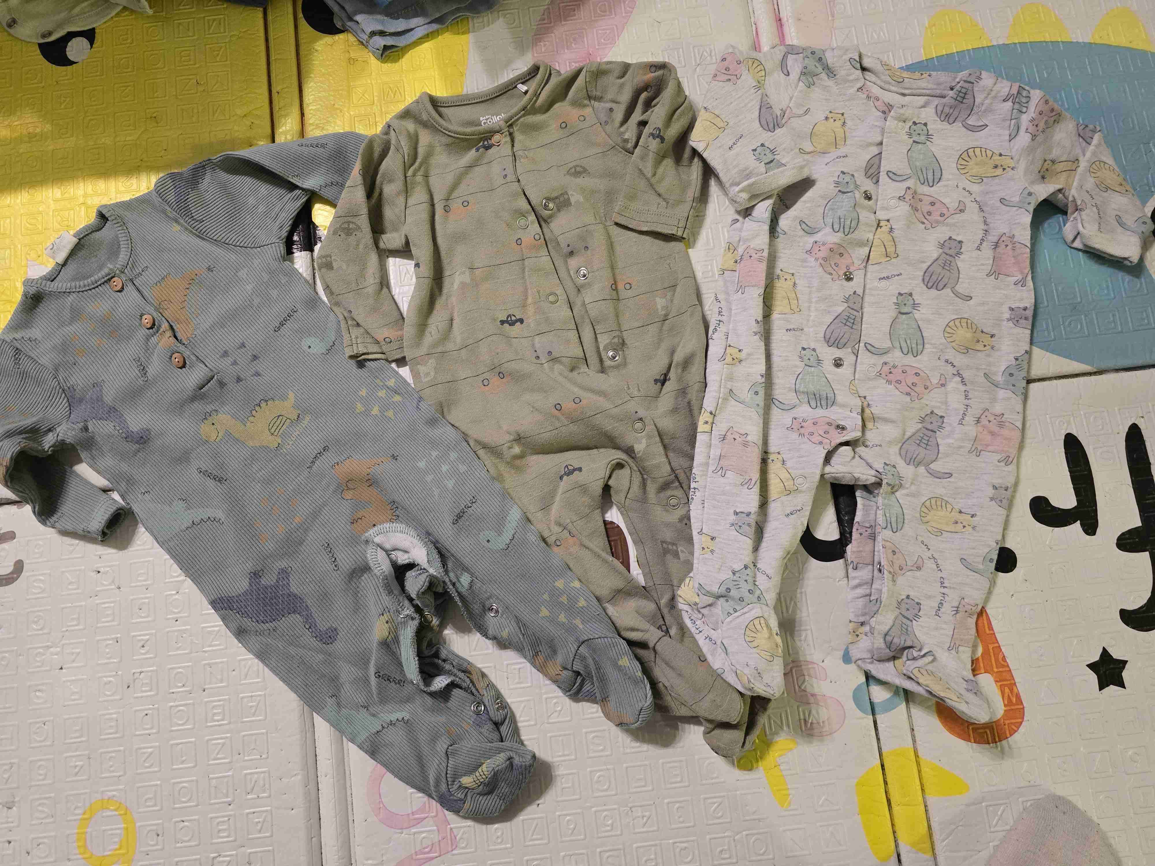 Ropa de bebé - miniatura 4