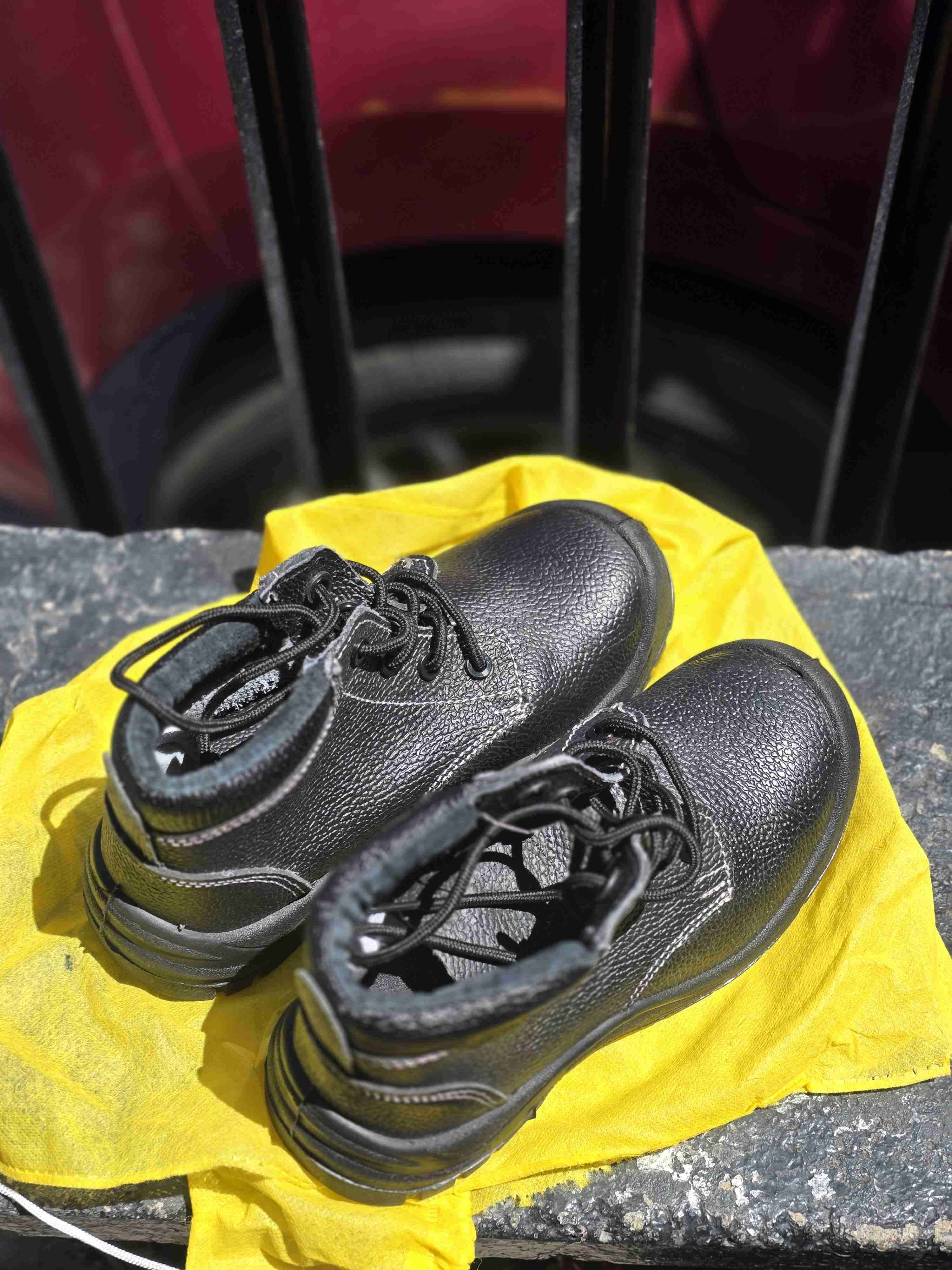 Botas de seguridad negras - miniatura 2