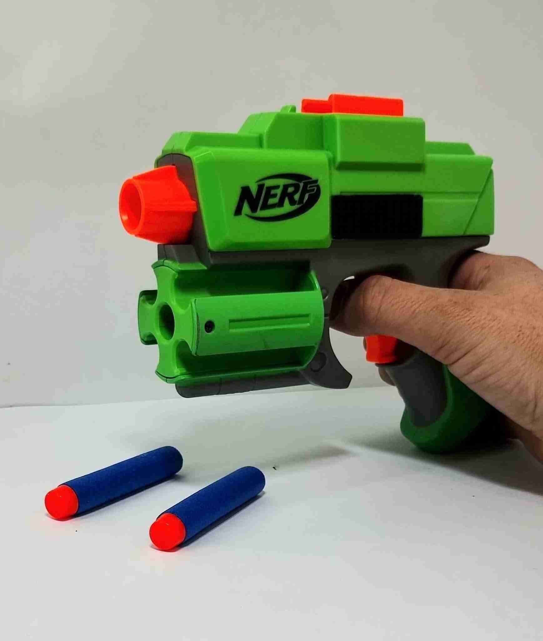 Pistola NERF verde y naranja - miniatura 2