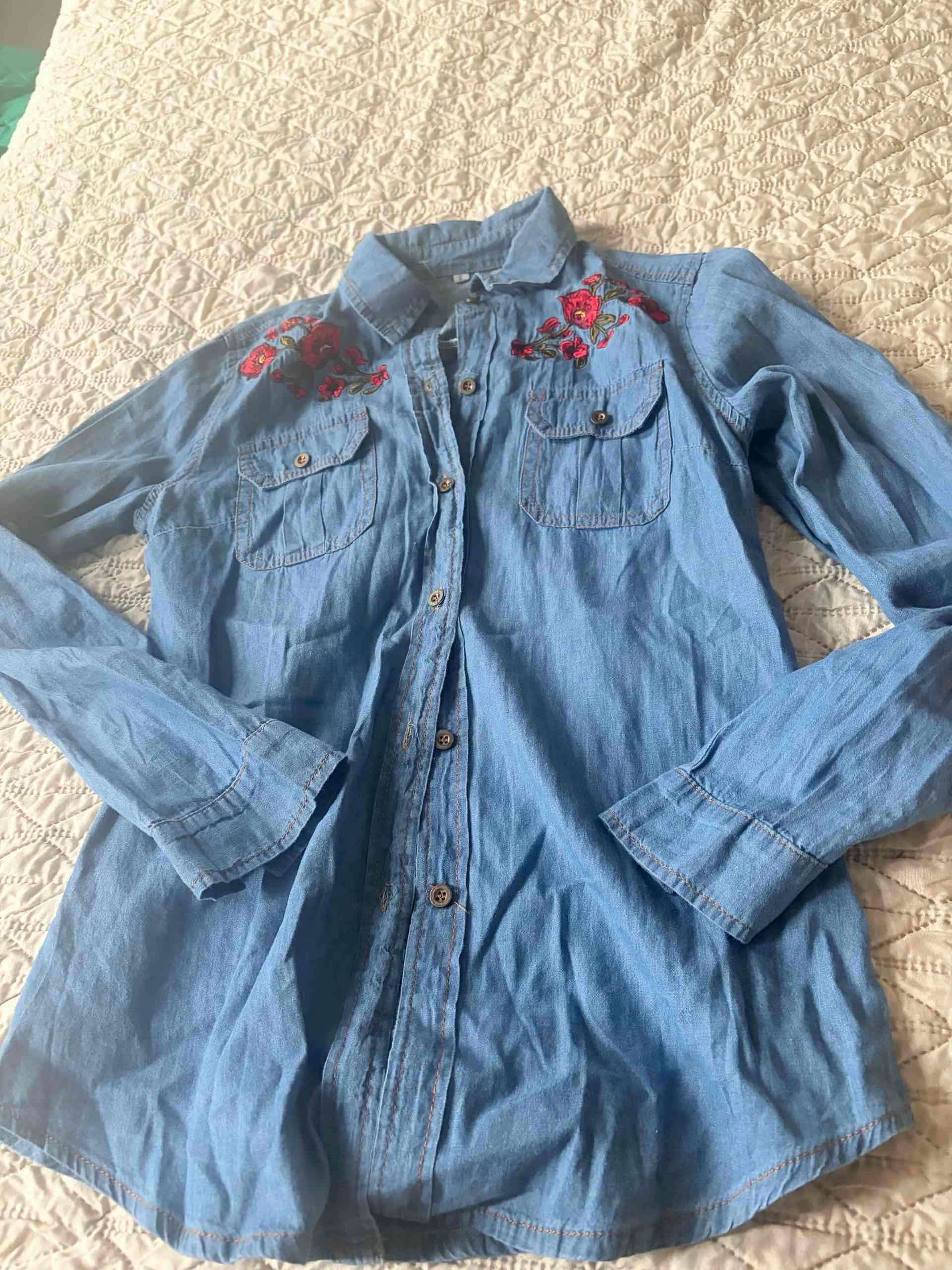 Camisa mezclilla bordada