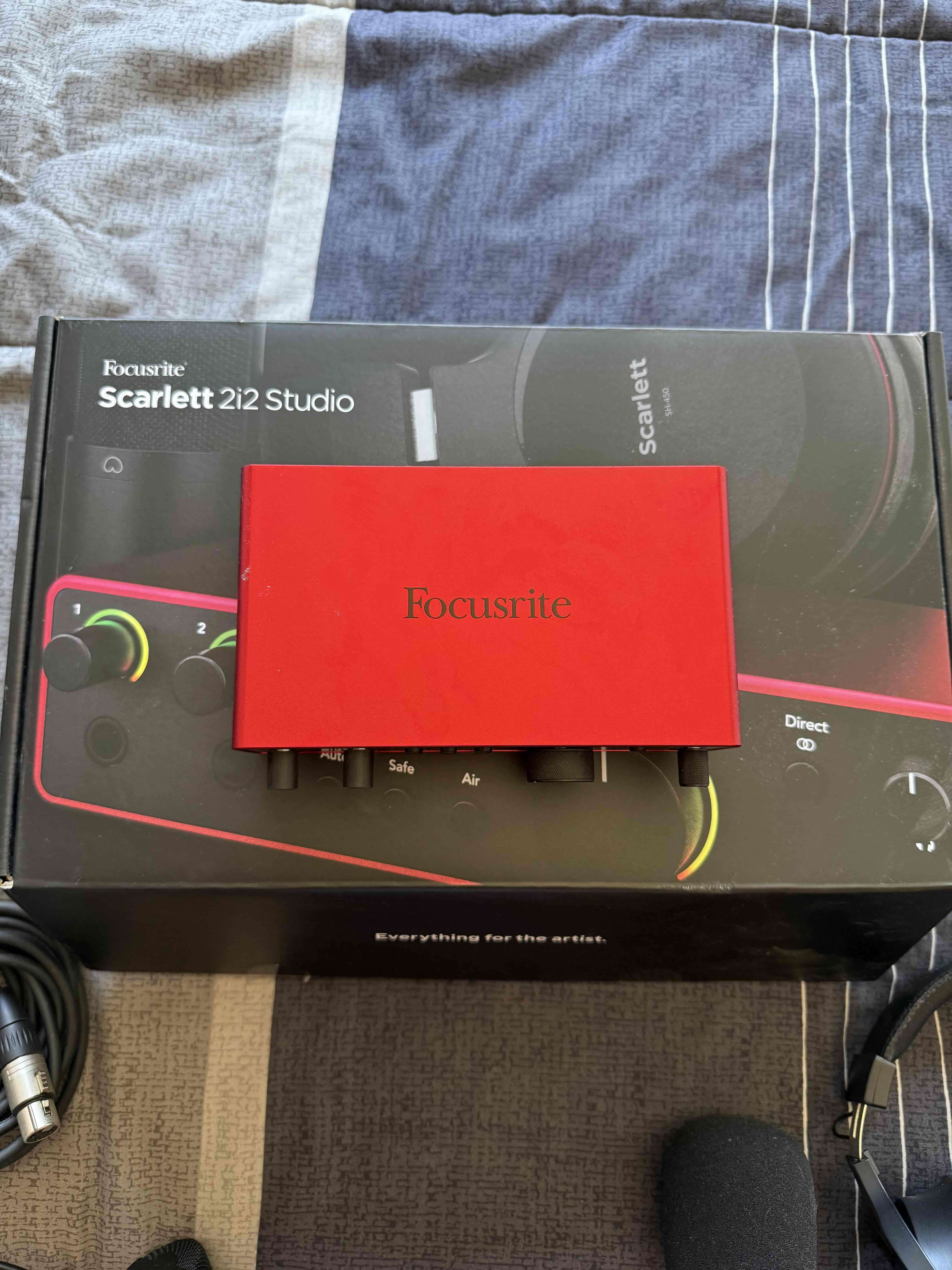 Pack Scarlett 2i2 4ta gen Home Studio completo - miniatura 2
