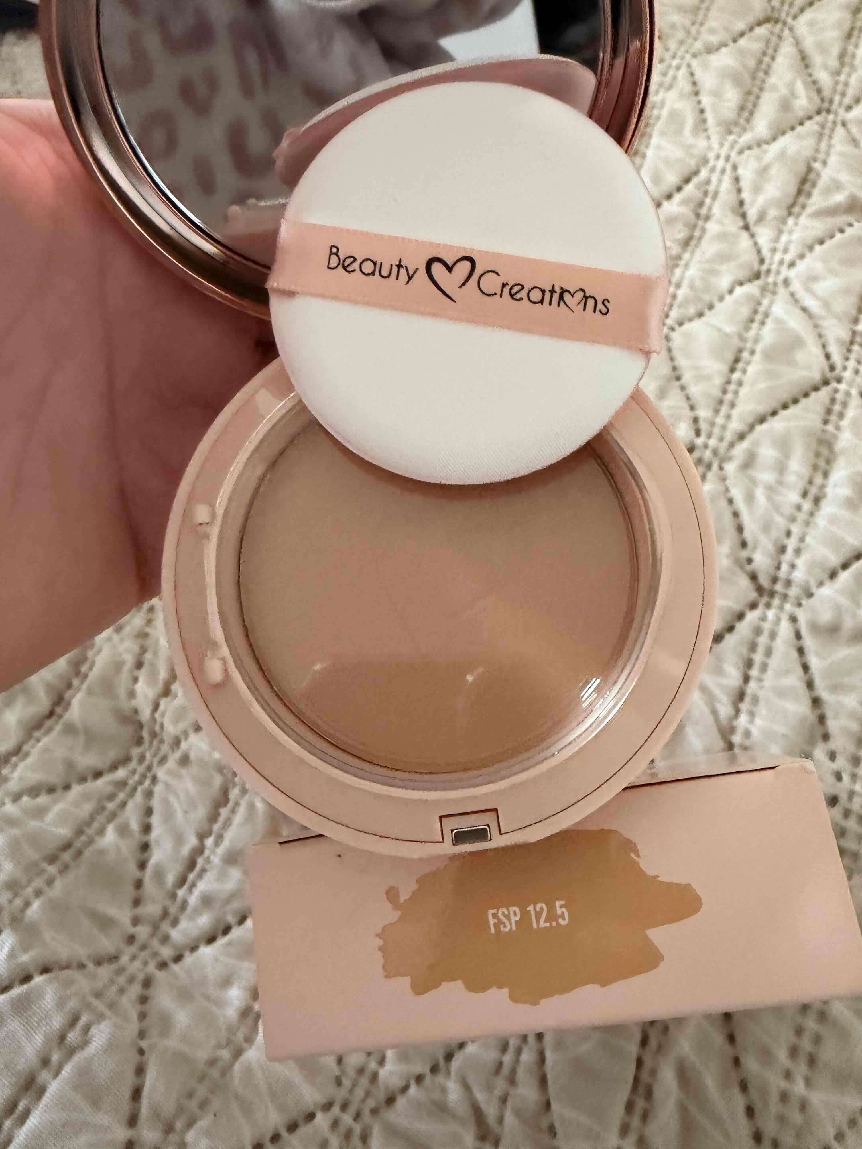 Polvo compacto Beauty Creations