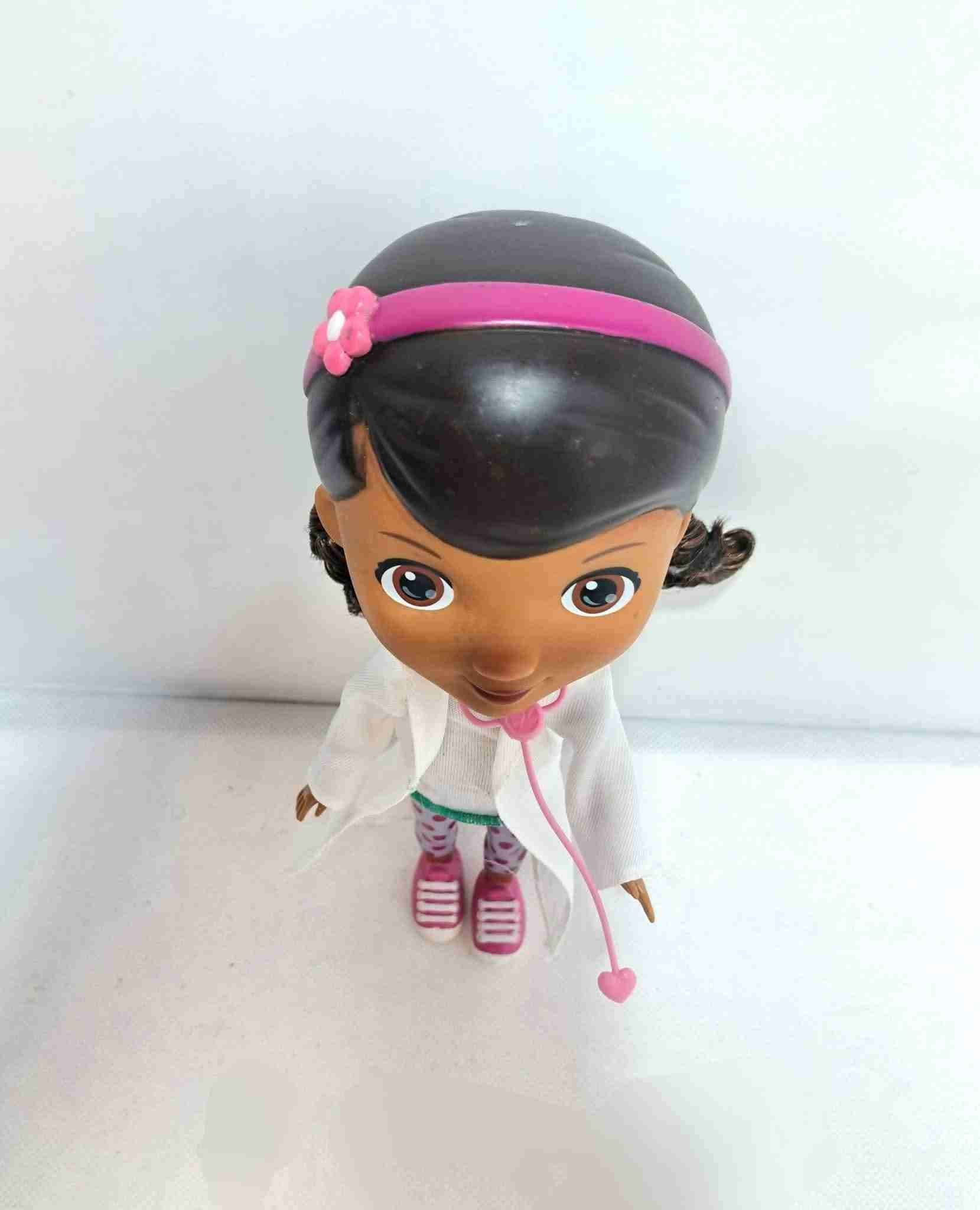 Muñeca Dra. Juguetes 22 cm - miniatura 2