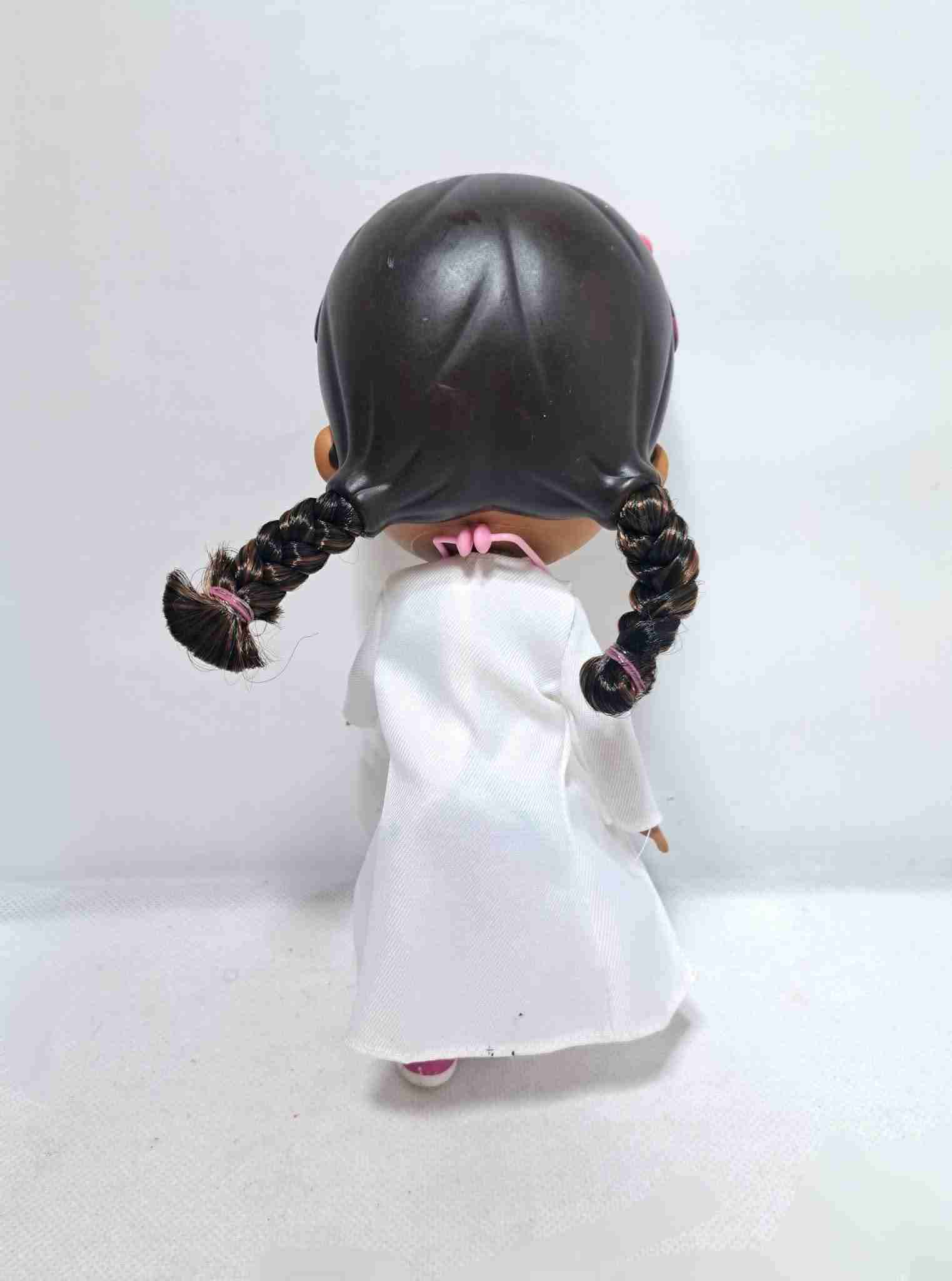 Muñeca Dra. Juguetes 22 cm - miniatura 3