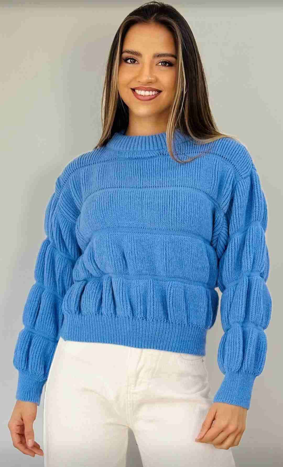 Suéter azul celeste de punto