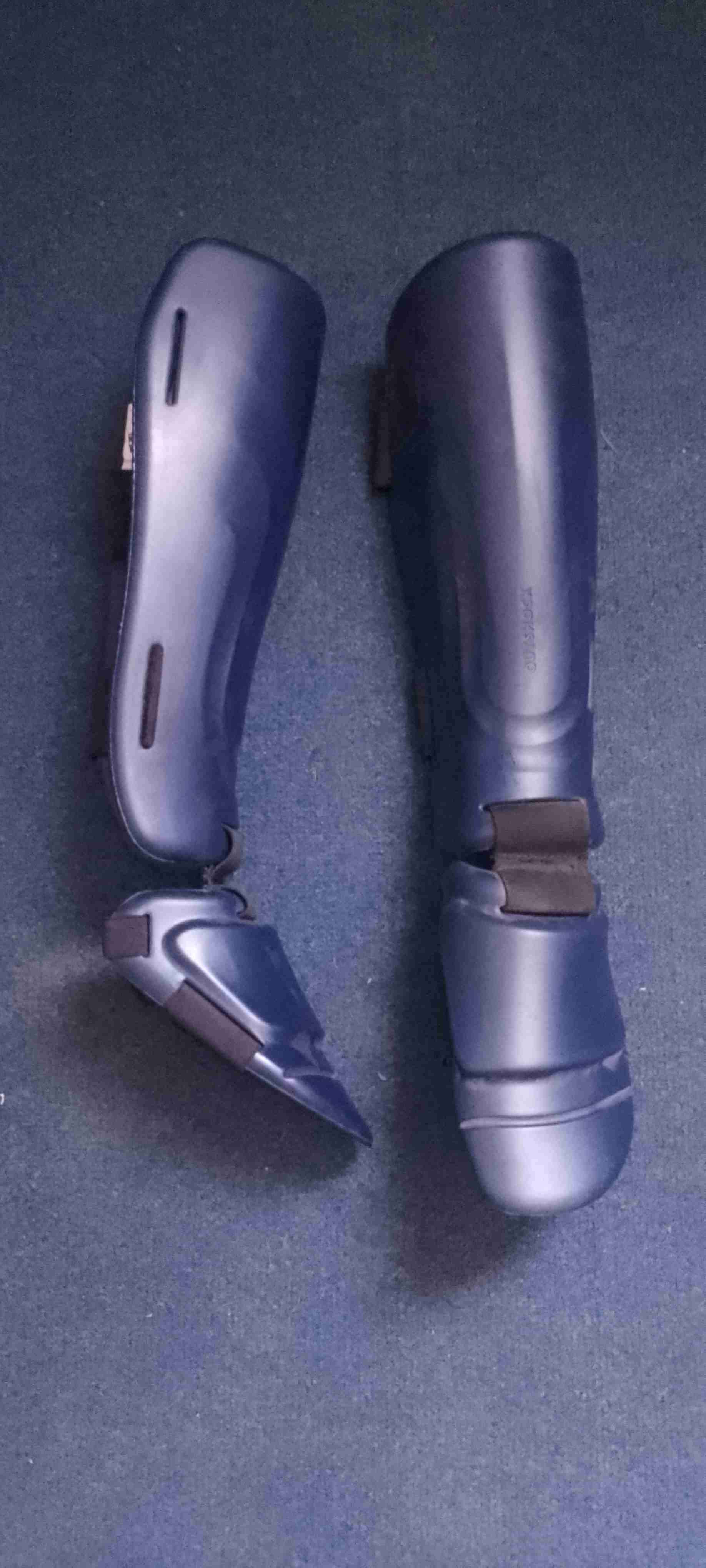 Canilleras azules para protección - miniatura 1