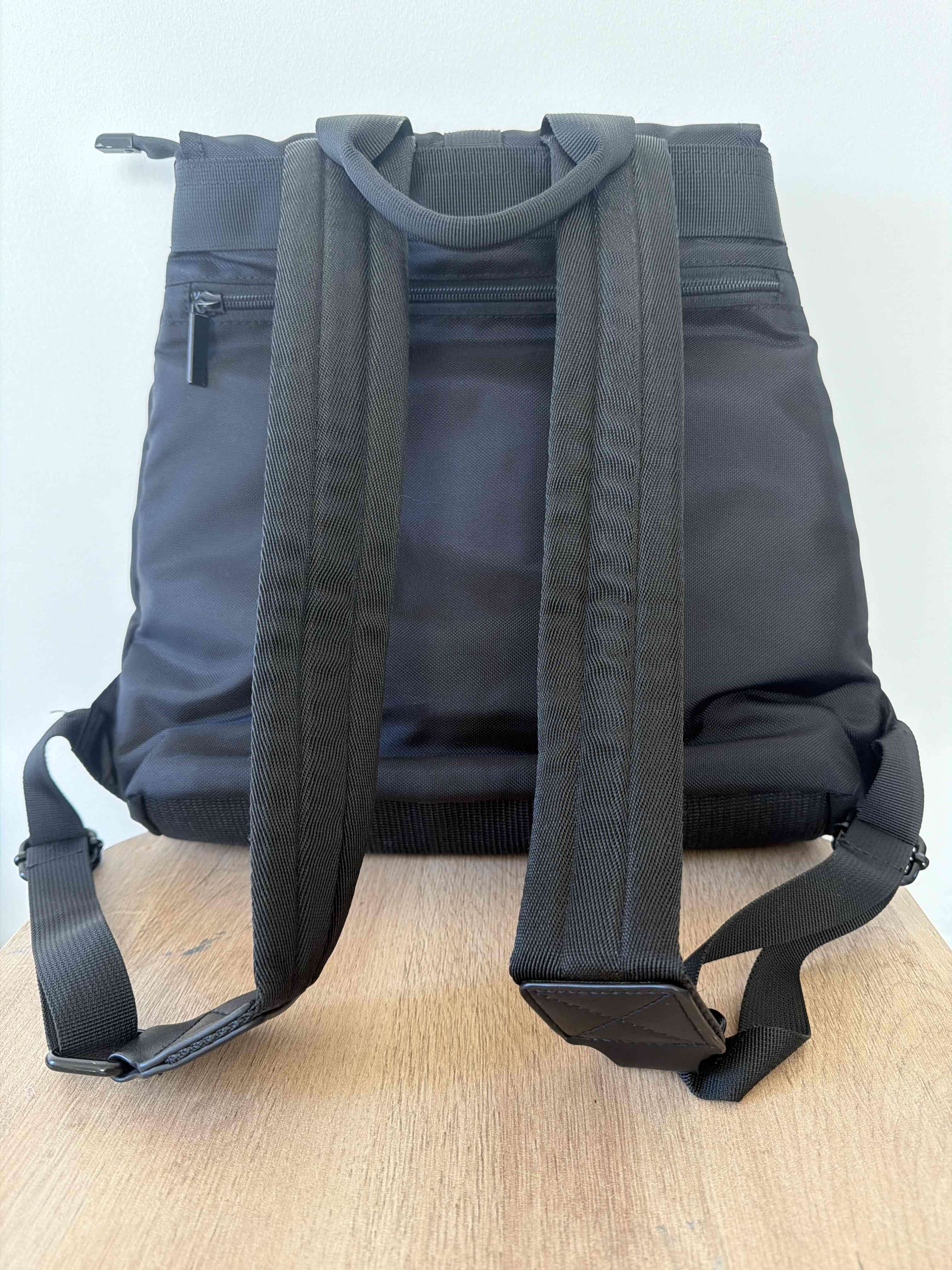 Mochila negra Zucca elegante - miniatura 2