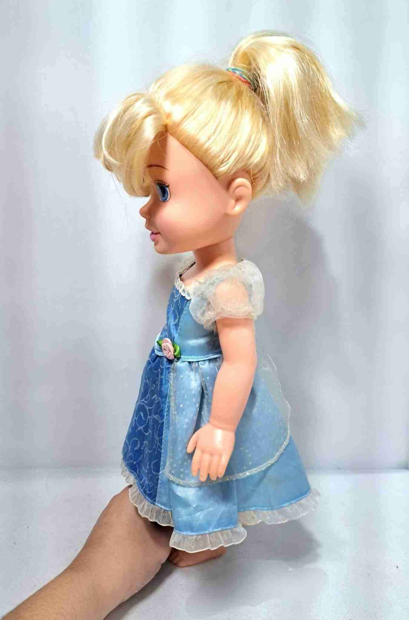 Muñeca Cenicienta Disney 35 cm - miniatura 2