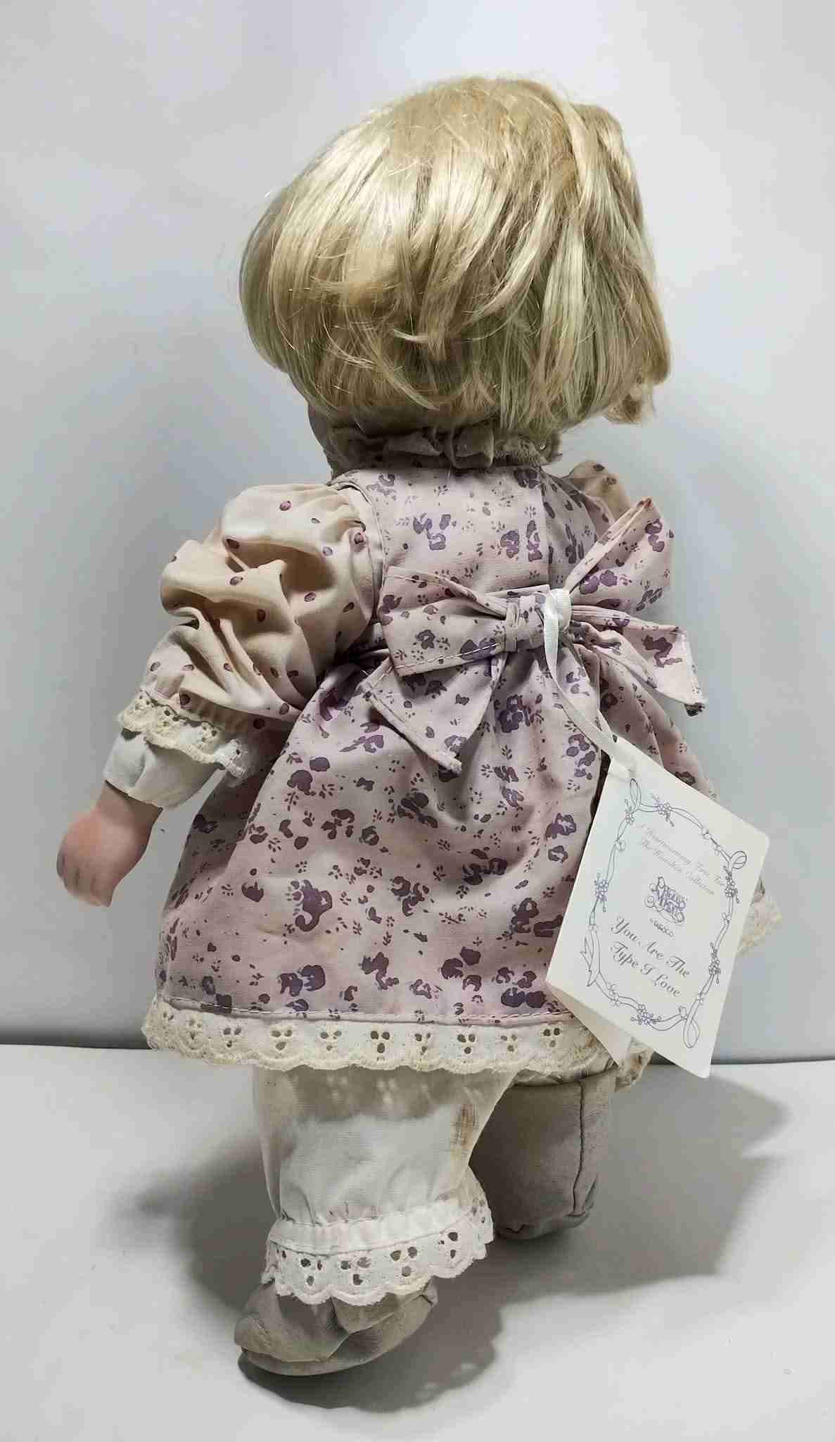 Muñeca porcelana Precious Moments - miniatura 3