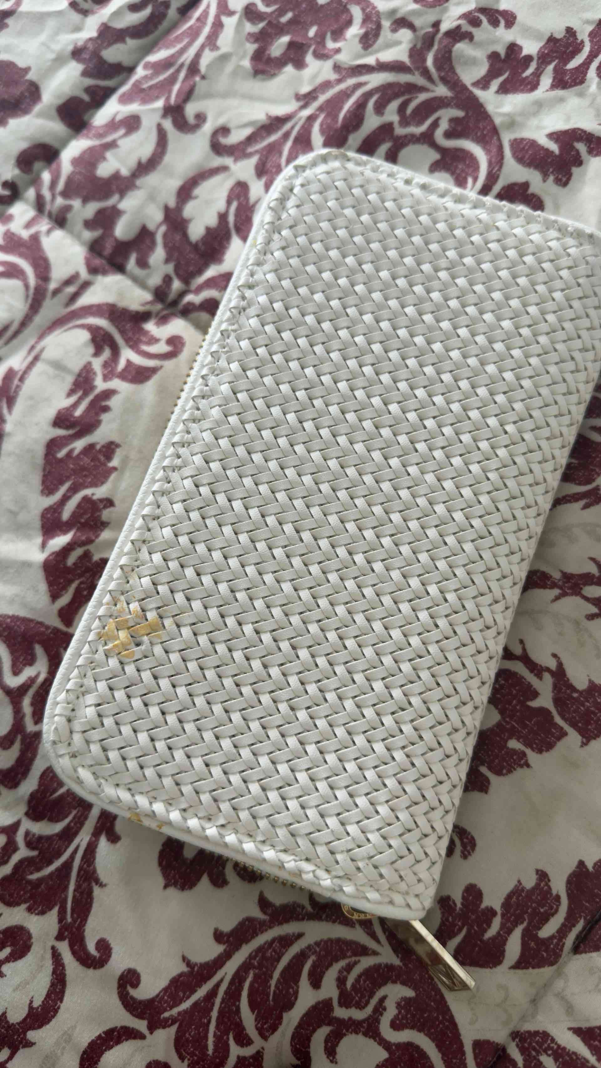 Billetera Victoria’s Secret blanca - miniatura 5