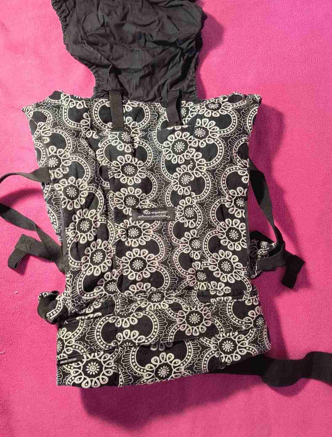 Portabebé ergonómico estampado - miniatura 2