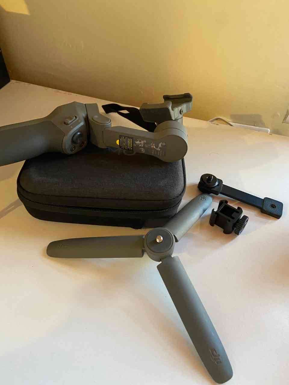 Estabilizador de cámara DJI Osmo - miniatura 1