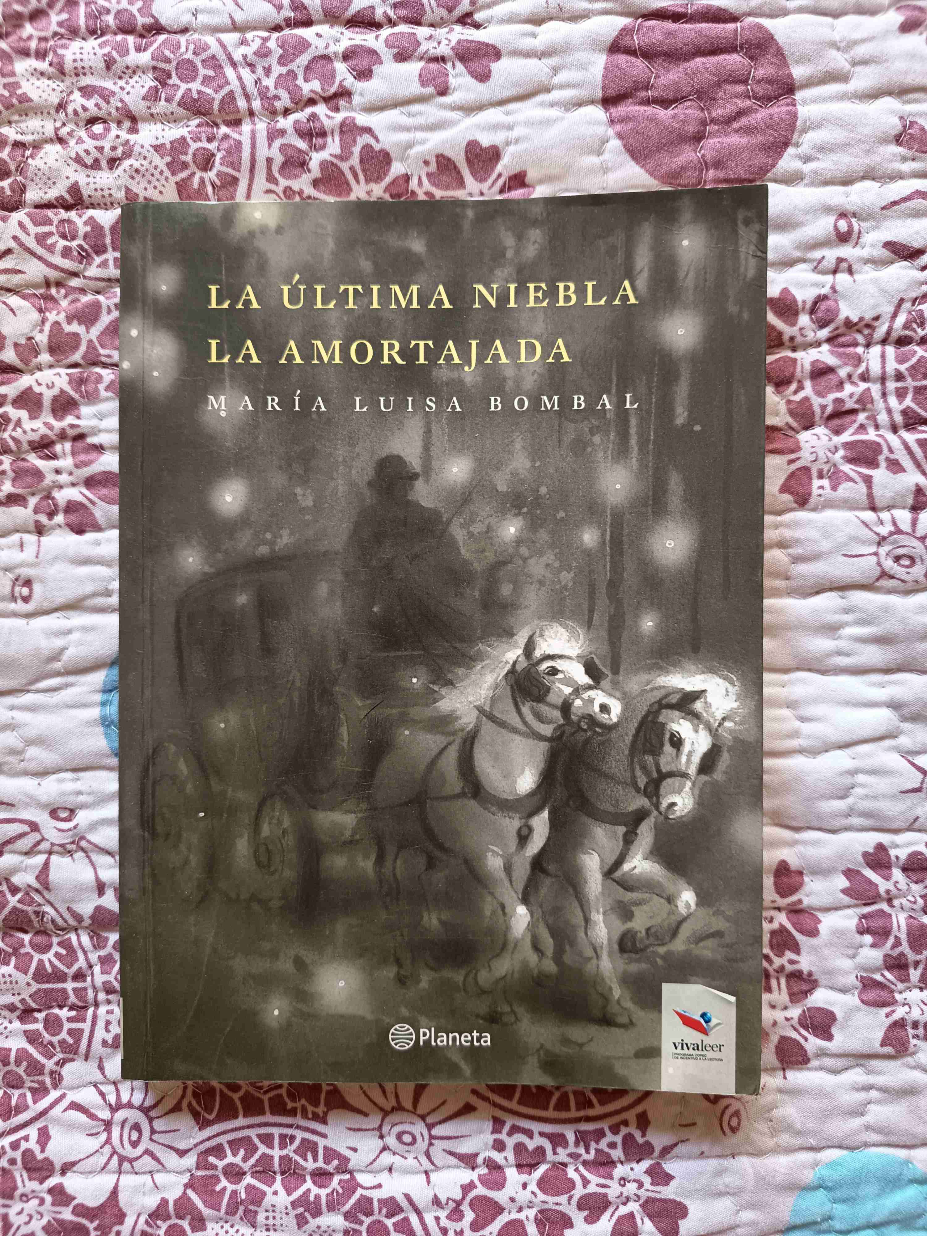 Libro 'La Última Niebla y La Amortajada'