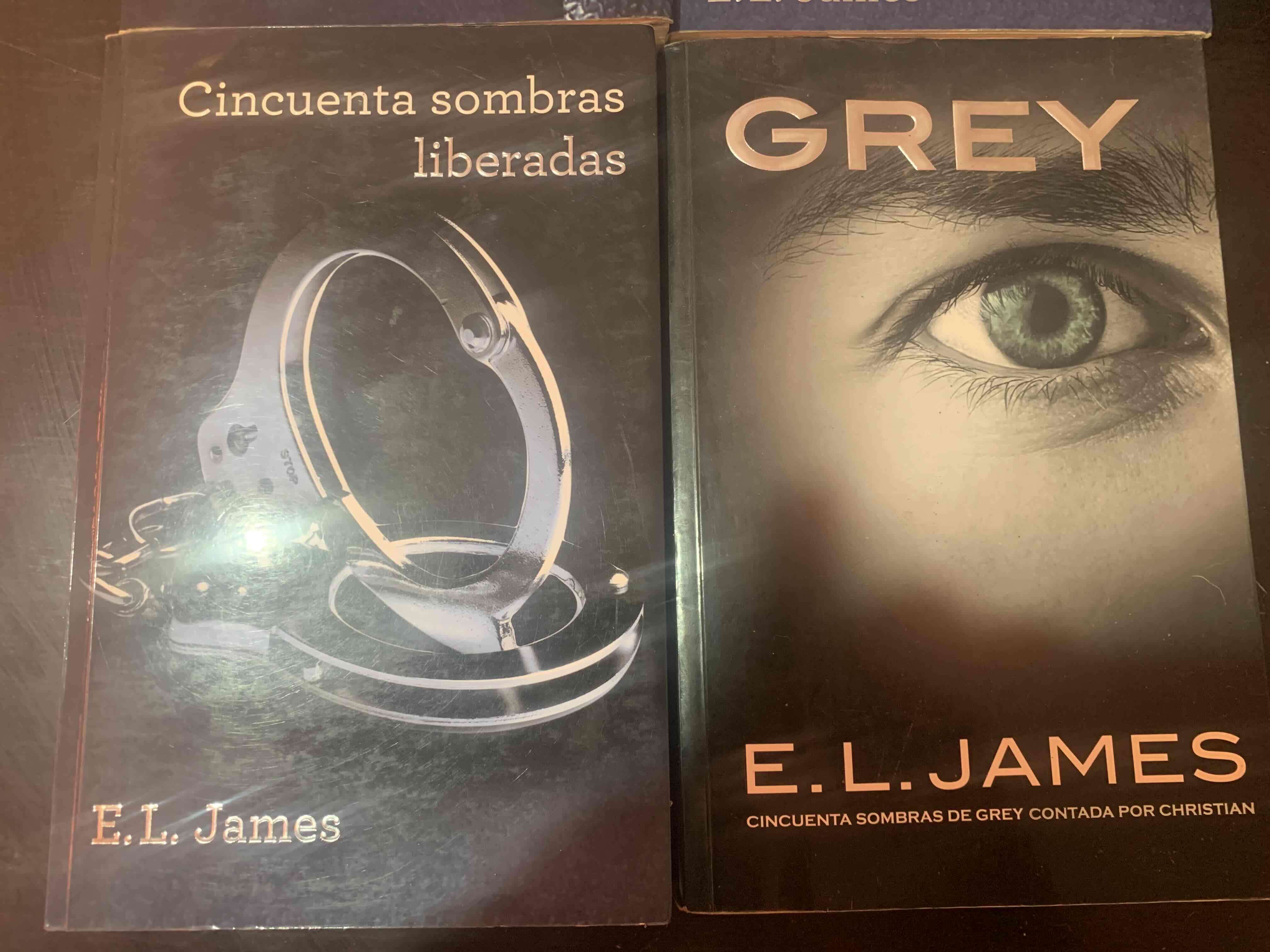 Colección Cincuenta Sombras de E.L. James - miniatura 3