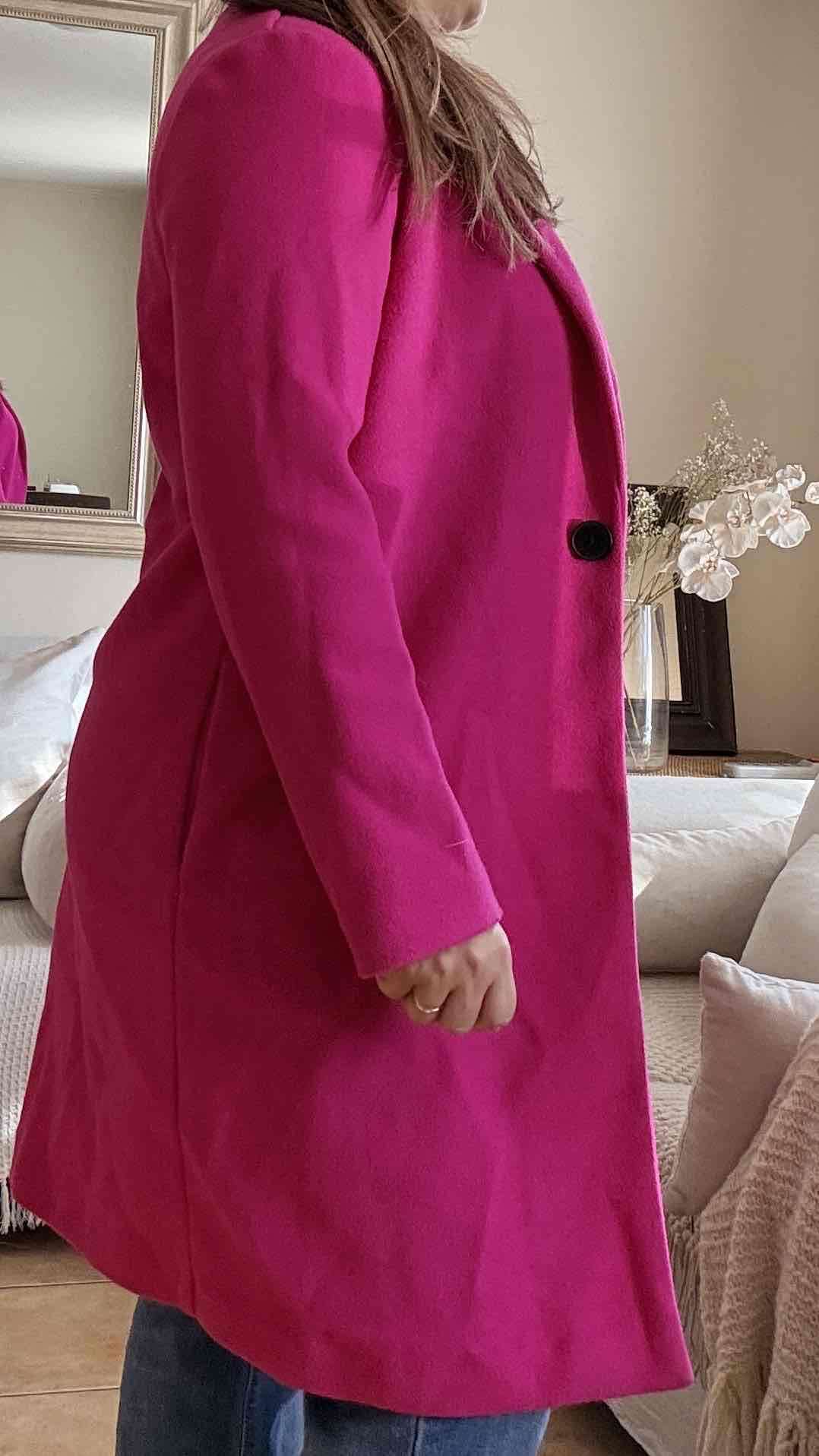 Abrigo fucsia  Alaniz talla M - miniatura 5