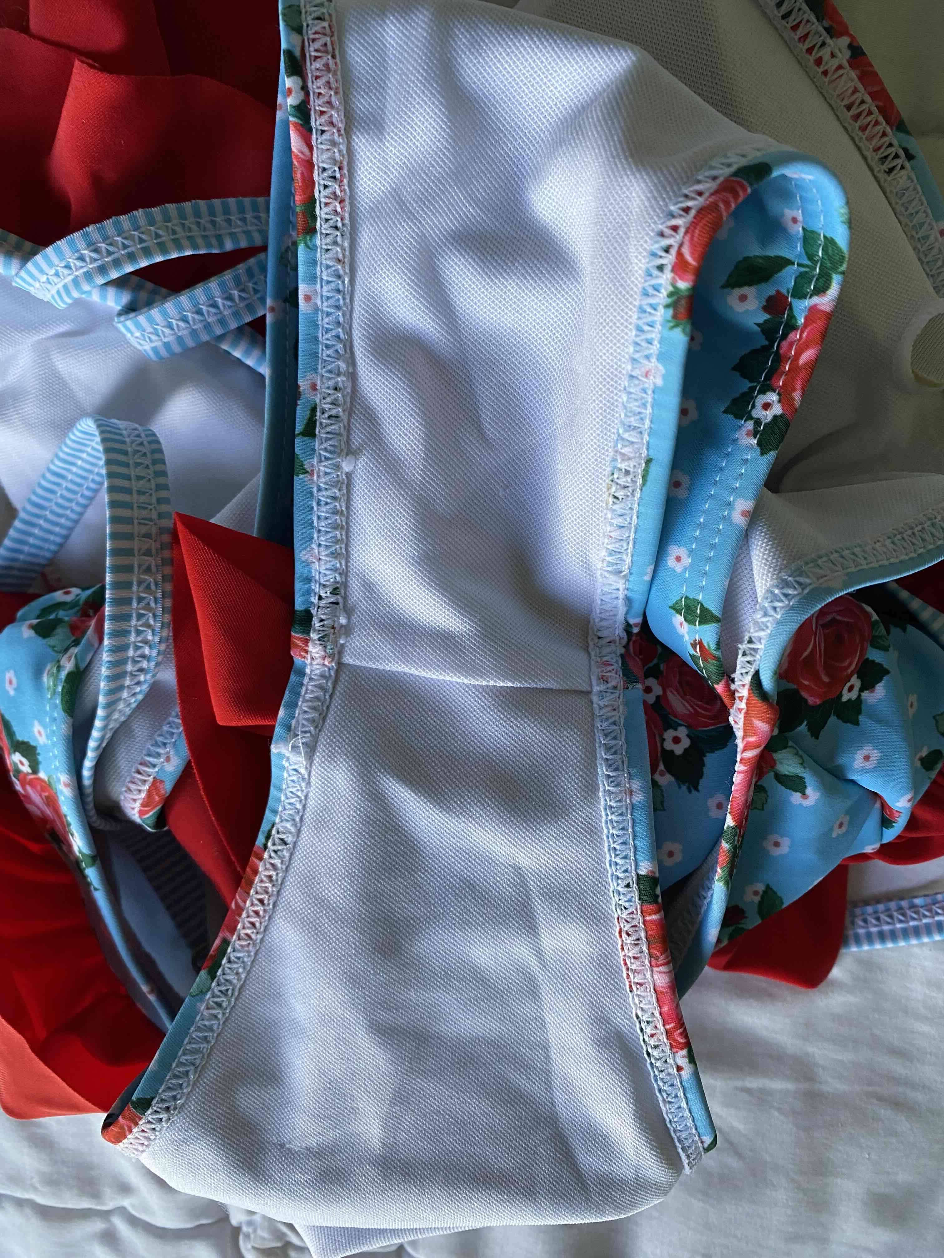 Traje de baño flores con volantes - miniatura 3