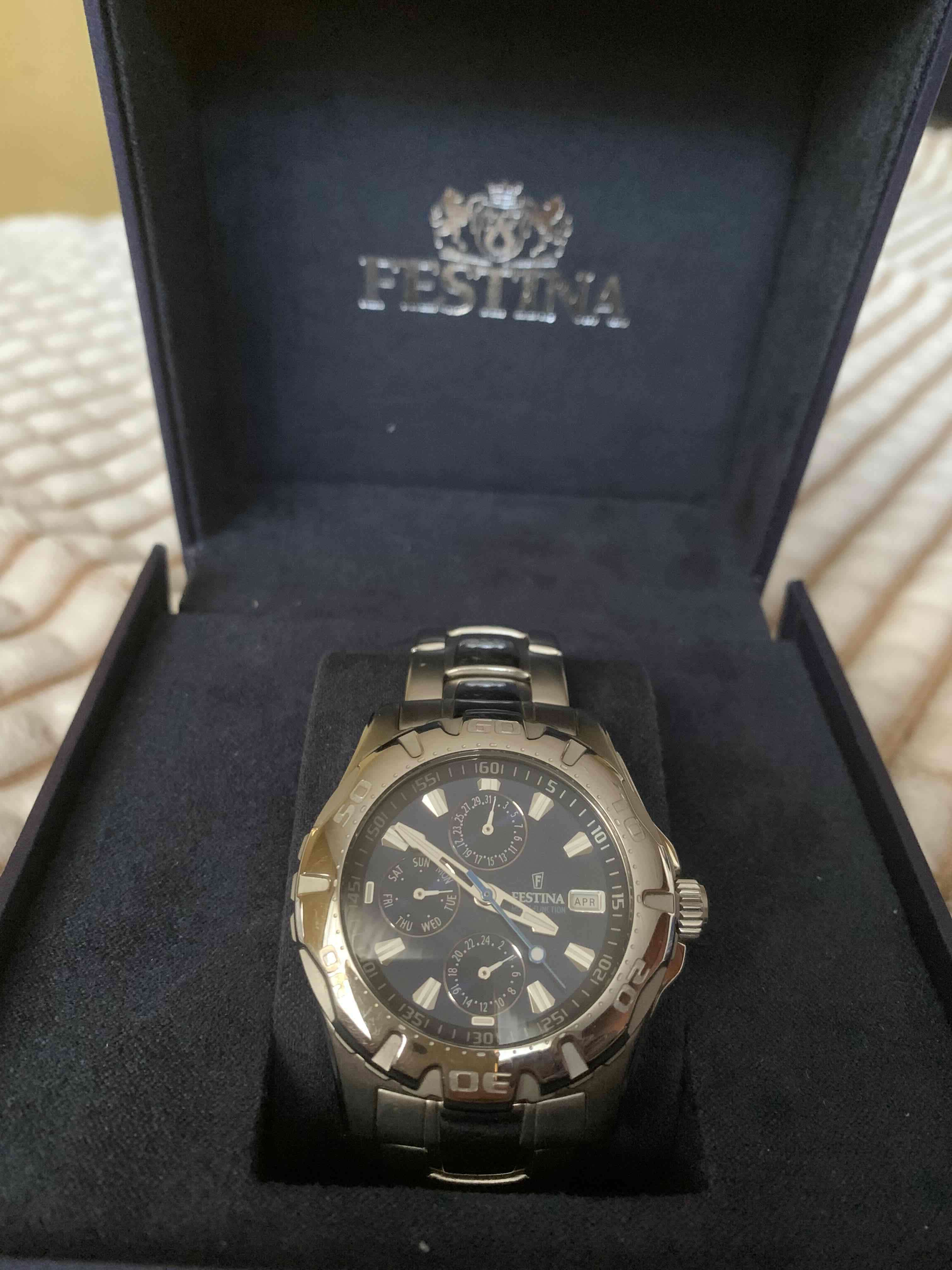Reloj Festina de acero inoxidable - miniatura 1