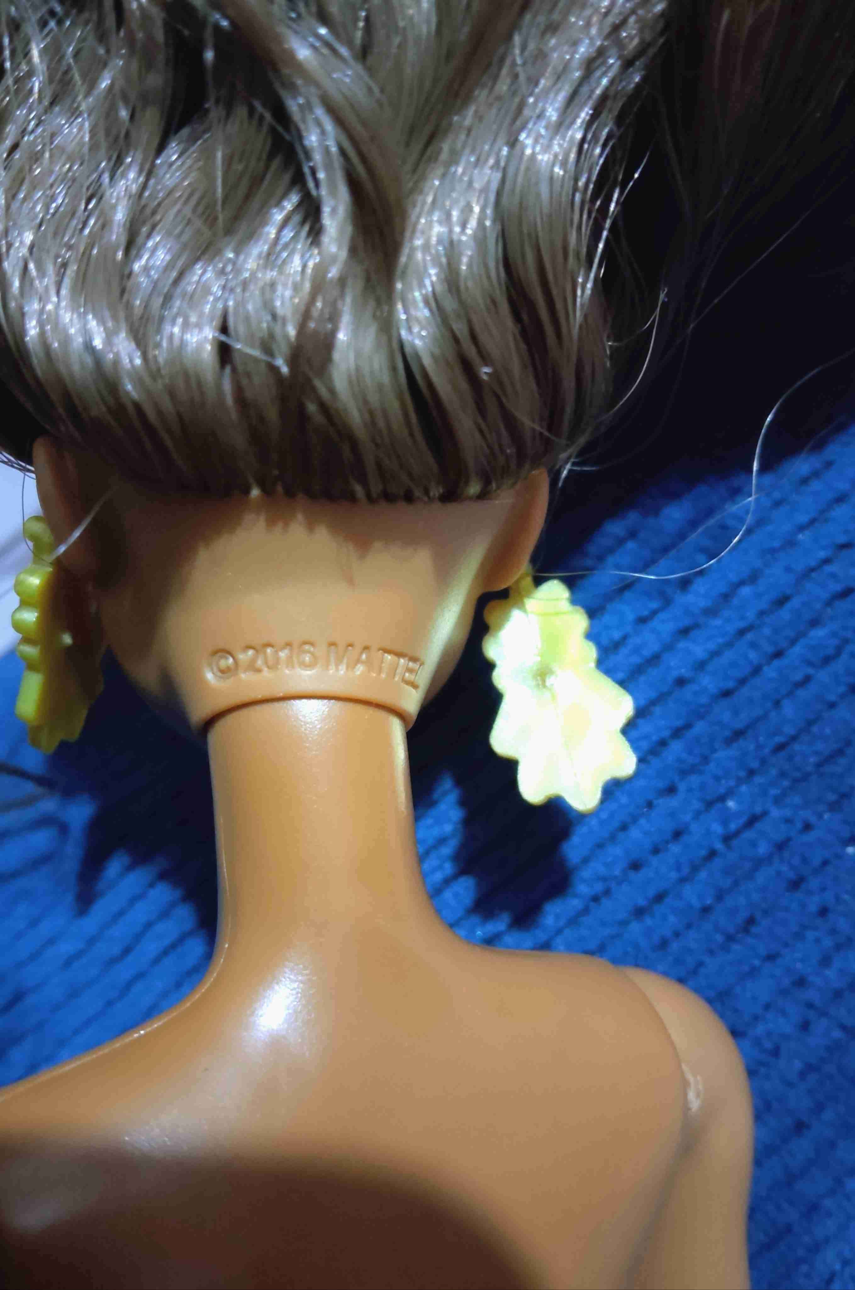 Barbie morena original deMattel- ¡Cambia de color! - miniatura 2