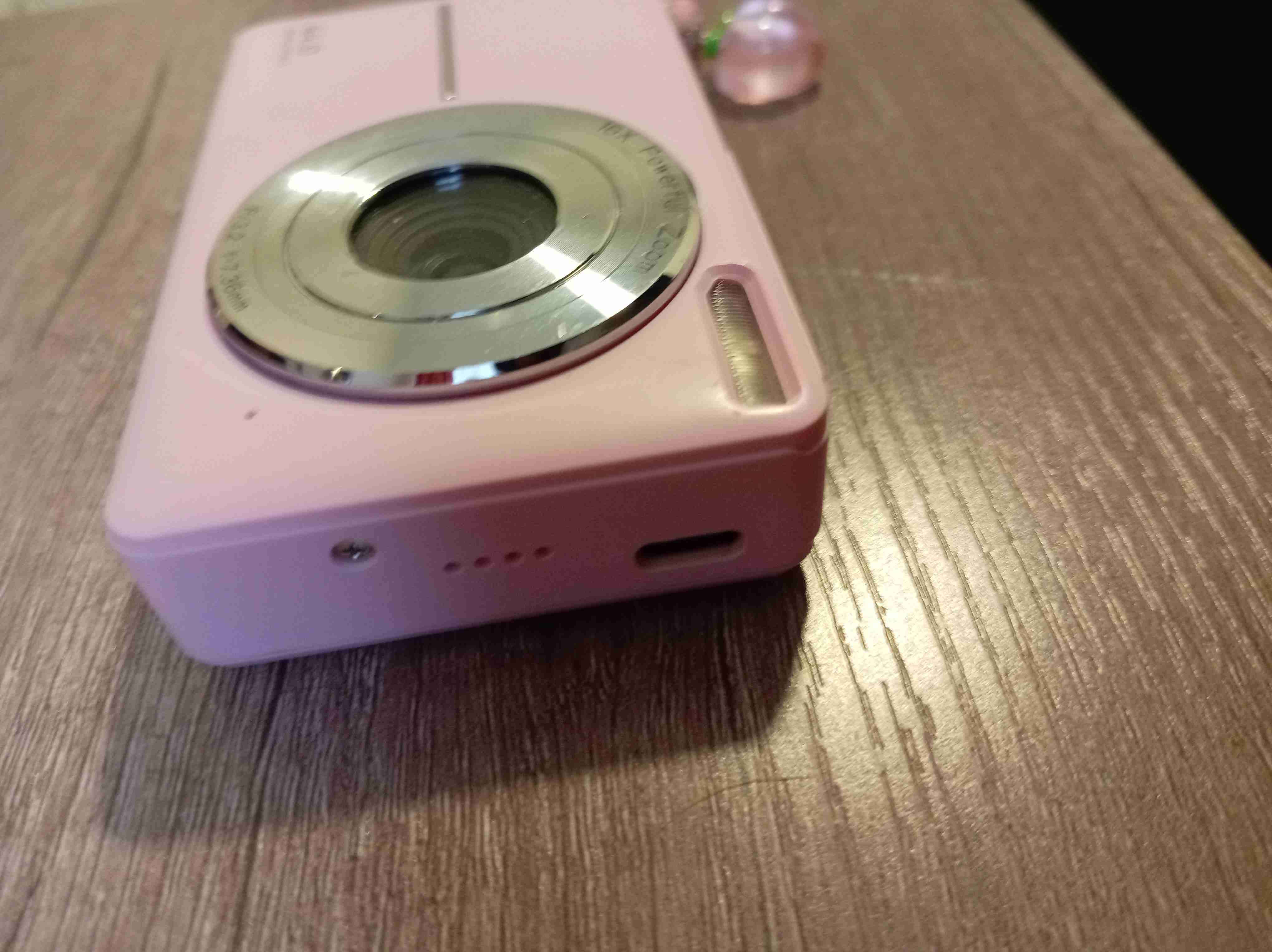 Cámara digital kawaii rosa - miniatura 2