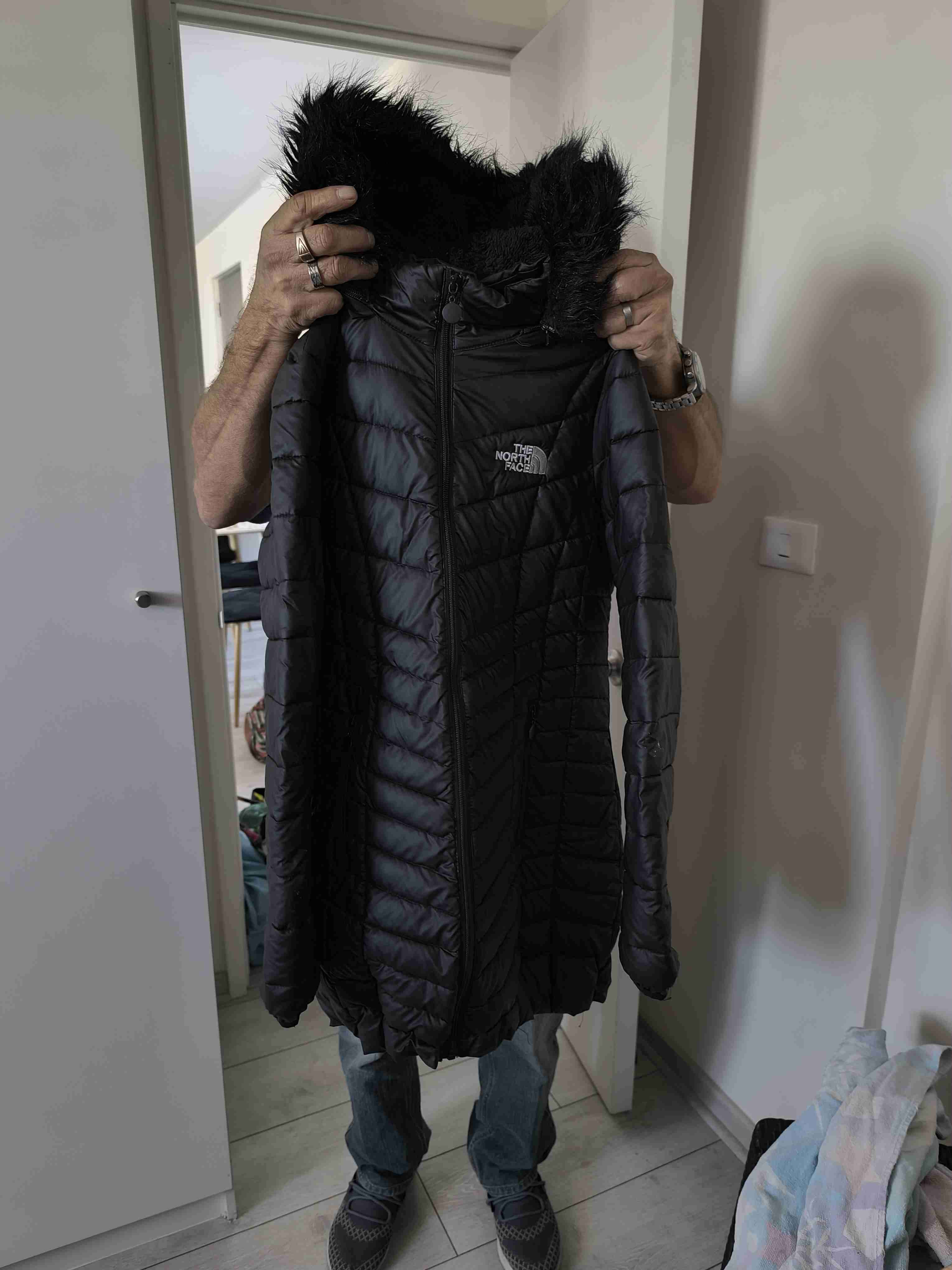 Parka Columbia y the north face negra con capucha - miniatura 3
