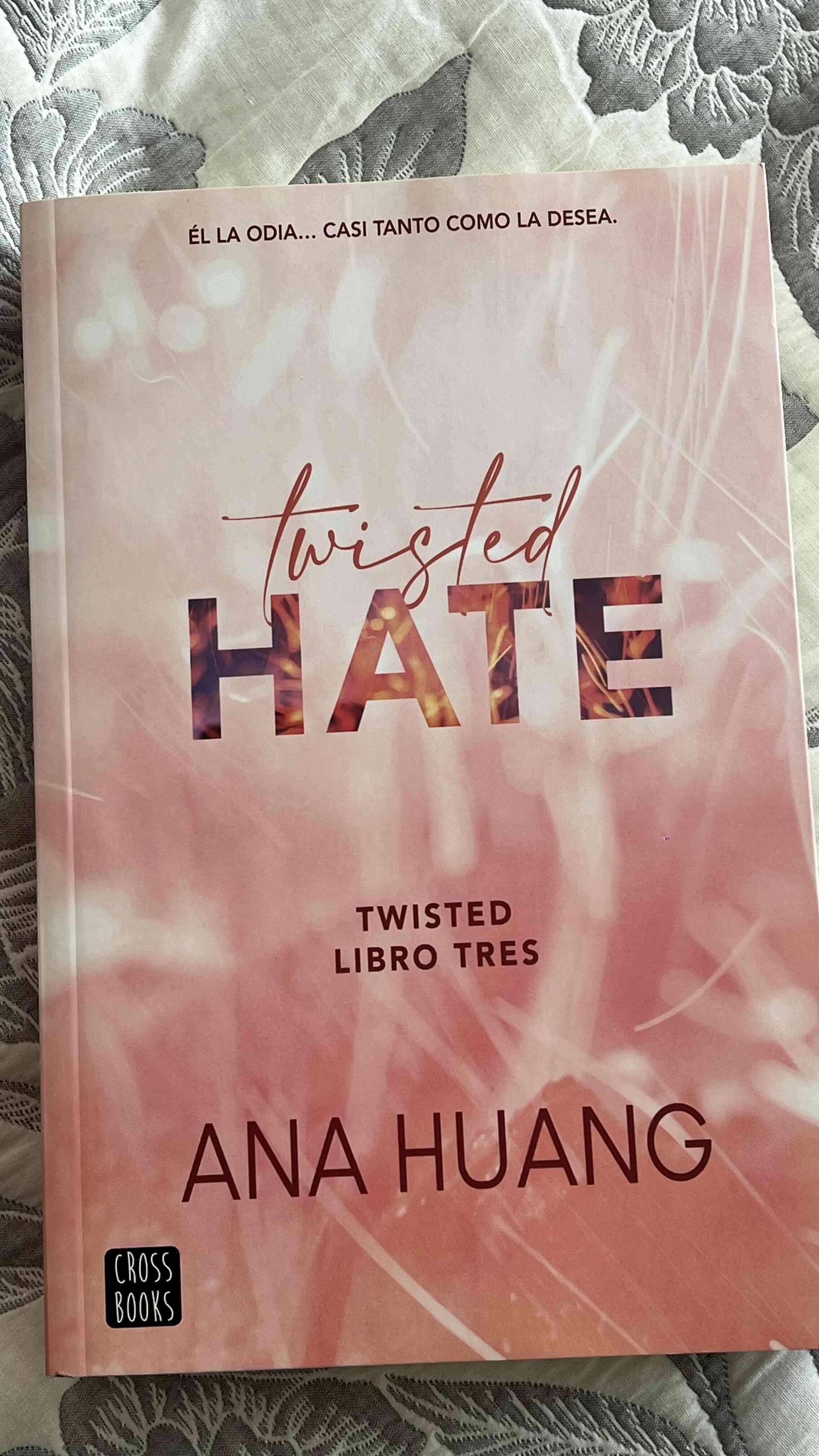 Libro 'Twisted Hate' de Ana Huang - miniatura 1