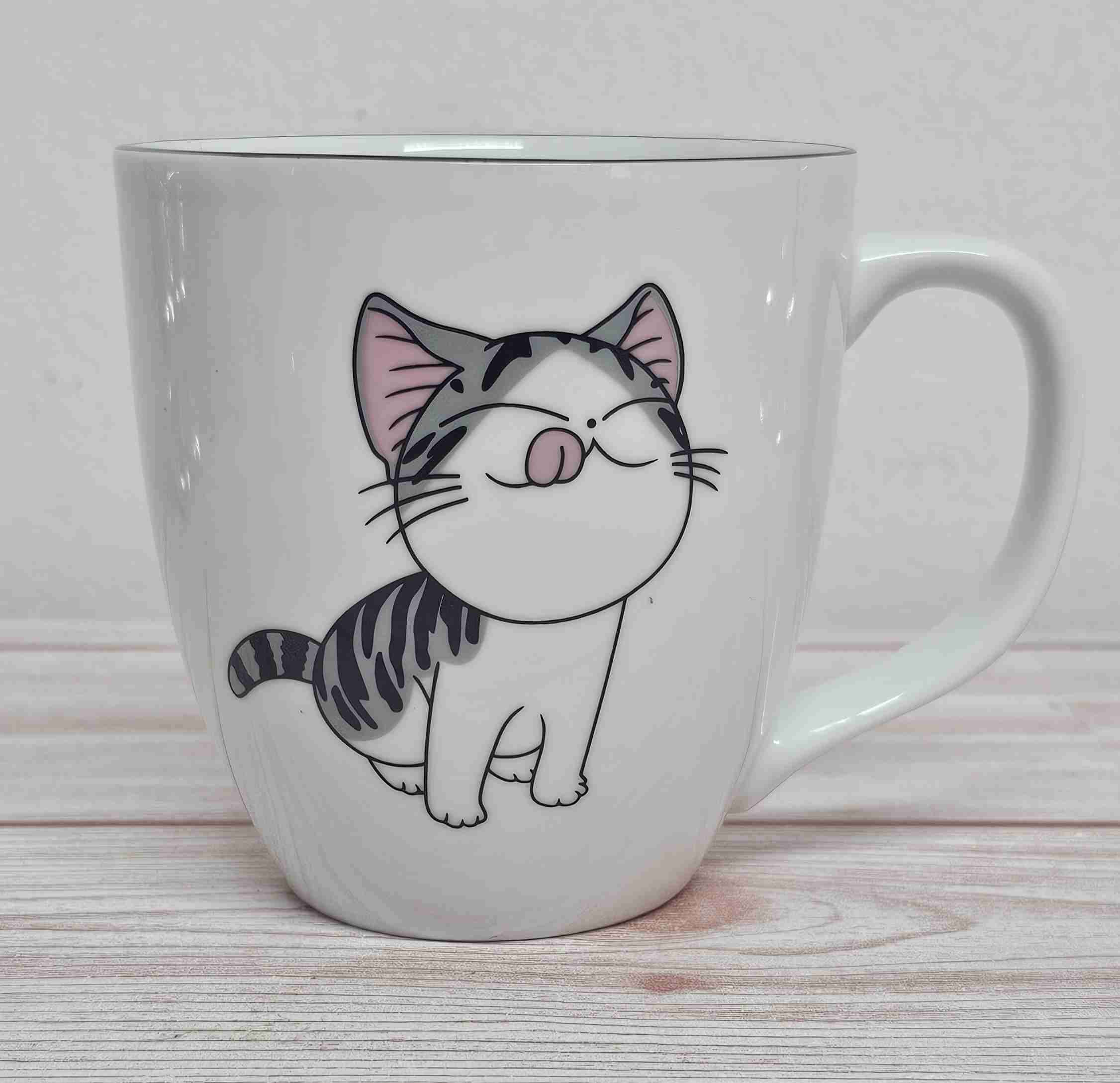 Taza blanca con diseño de la GATA CHI - miniatura 4