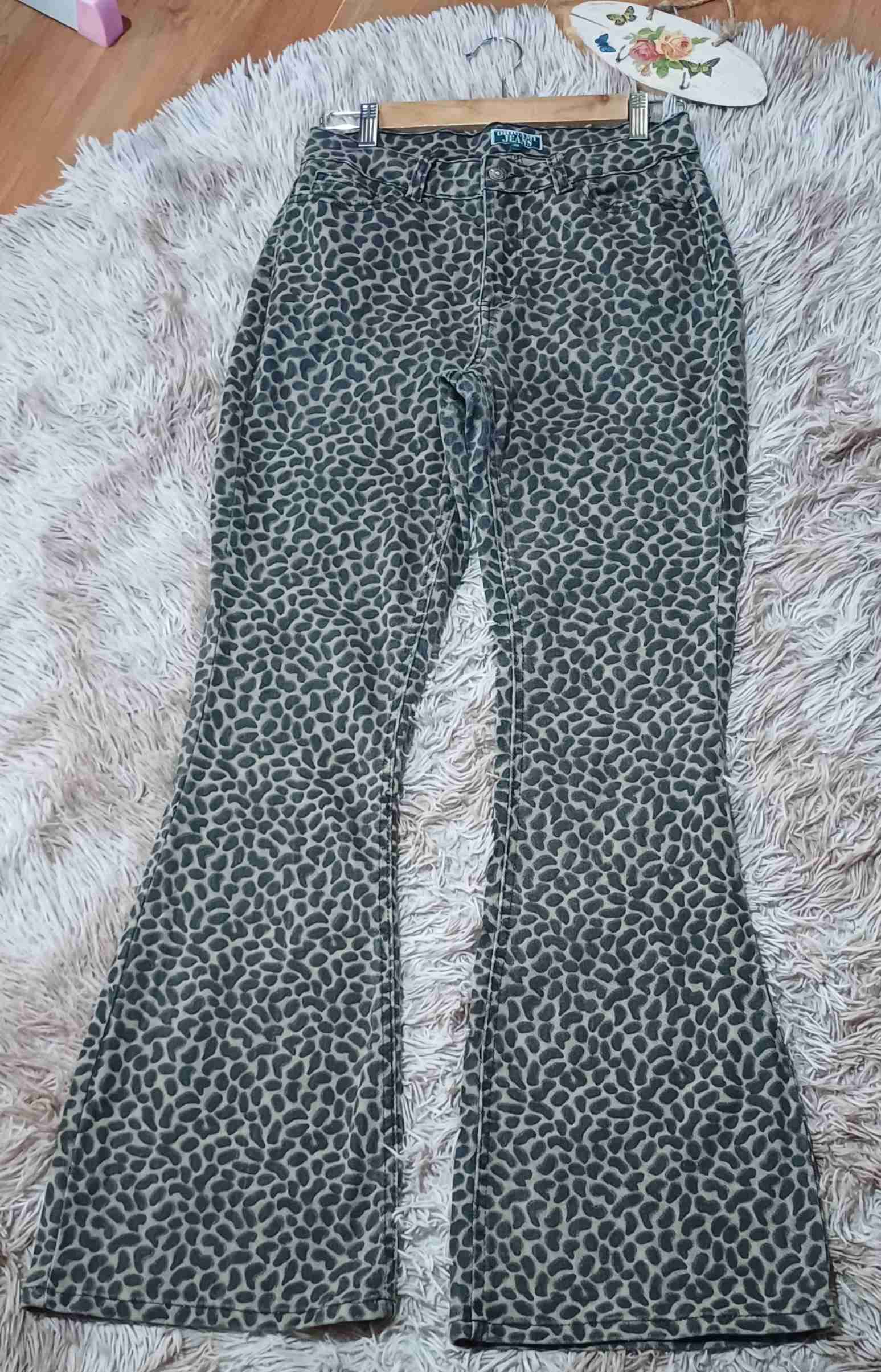 Jeans acampanados estampado animal print - miniatura 1