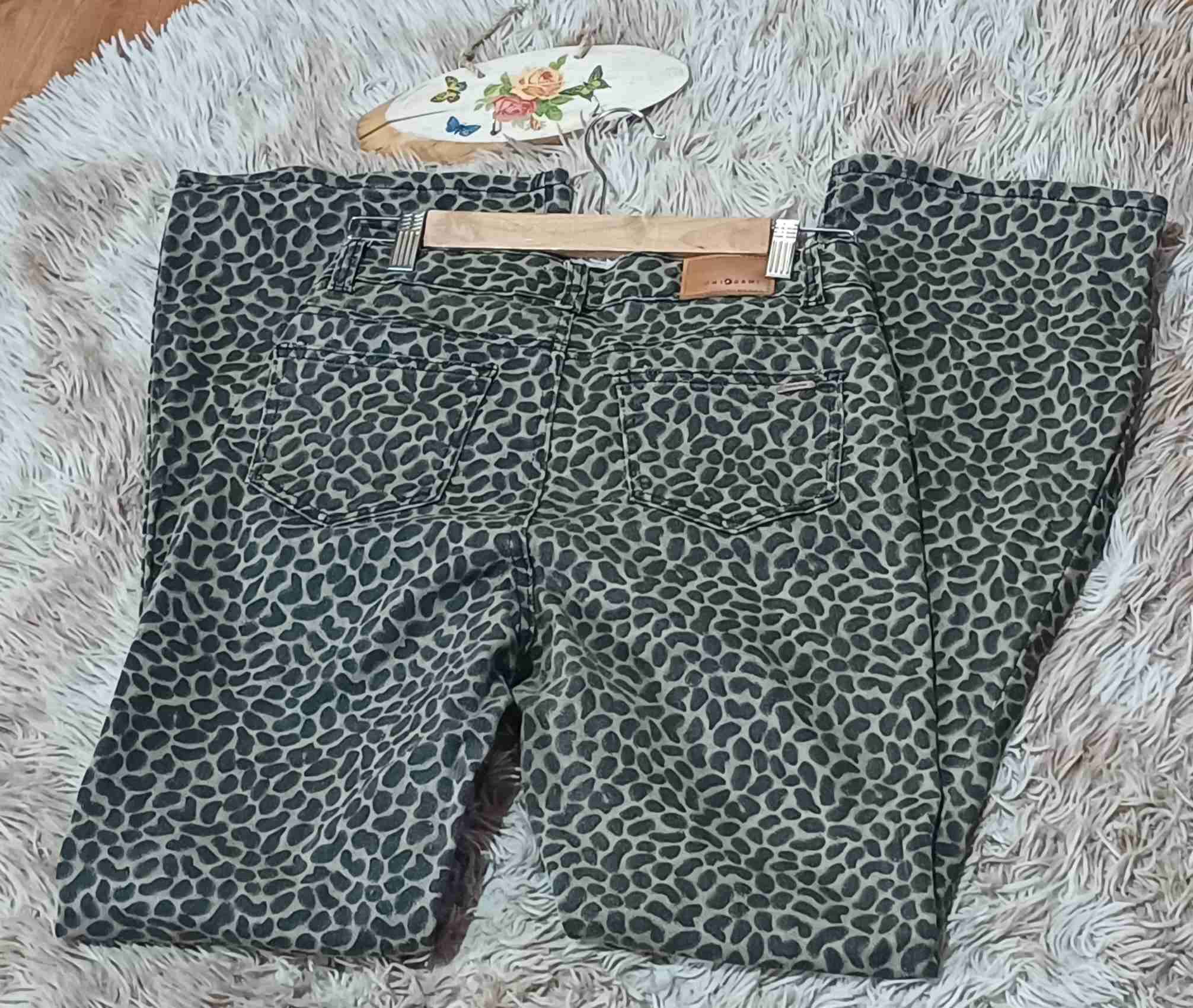Jeans acampanados estampado animal print - miniatura 2