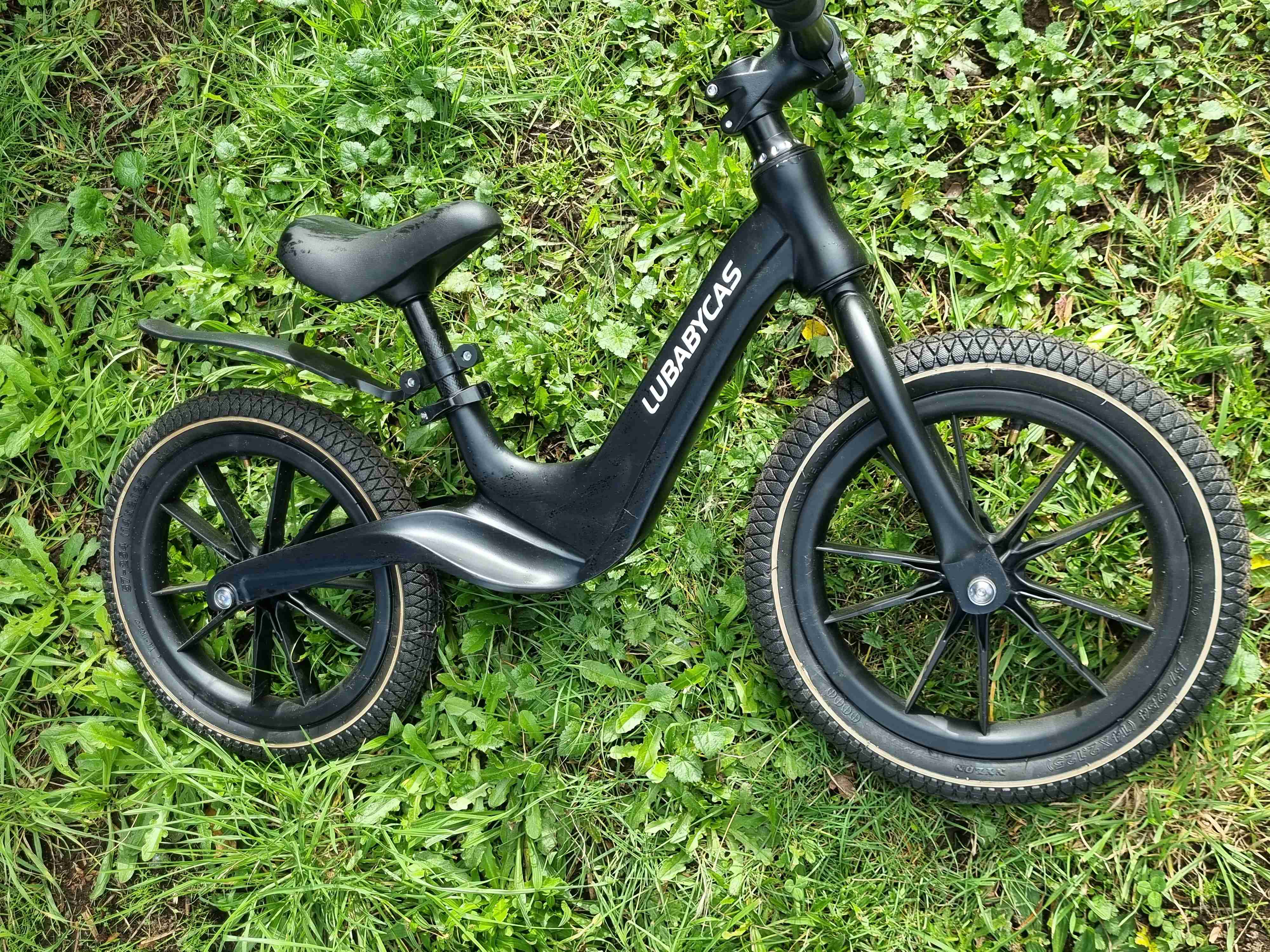 Bicicleta de equilibrio infantil negra - miniatura 4