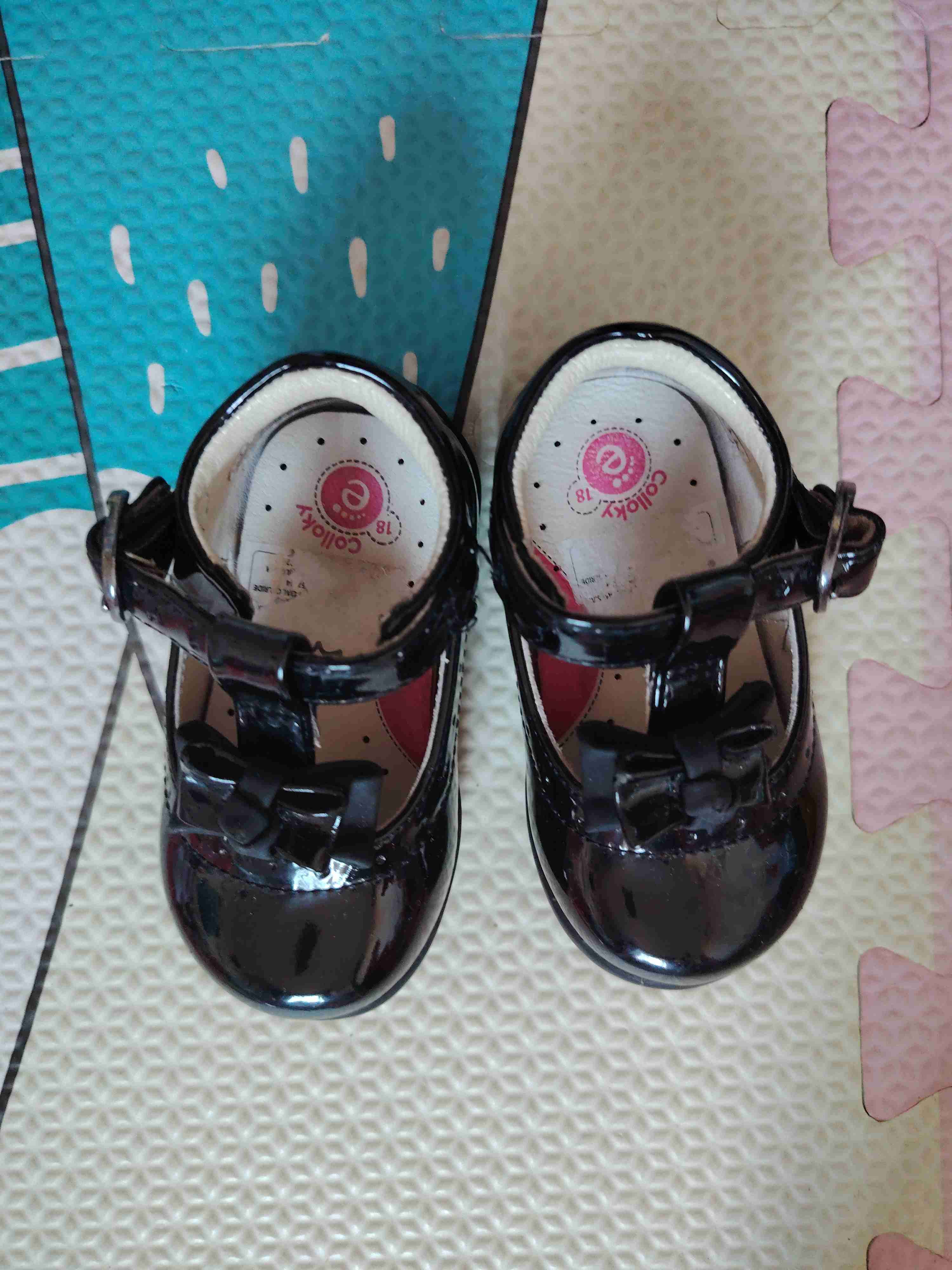 Zapatos de bebé negros brillantes - miniatura 1
