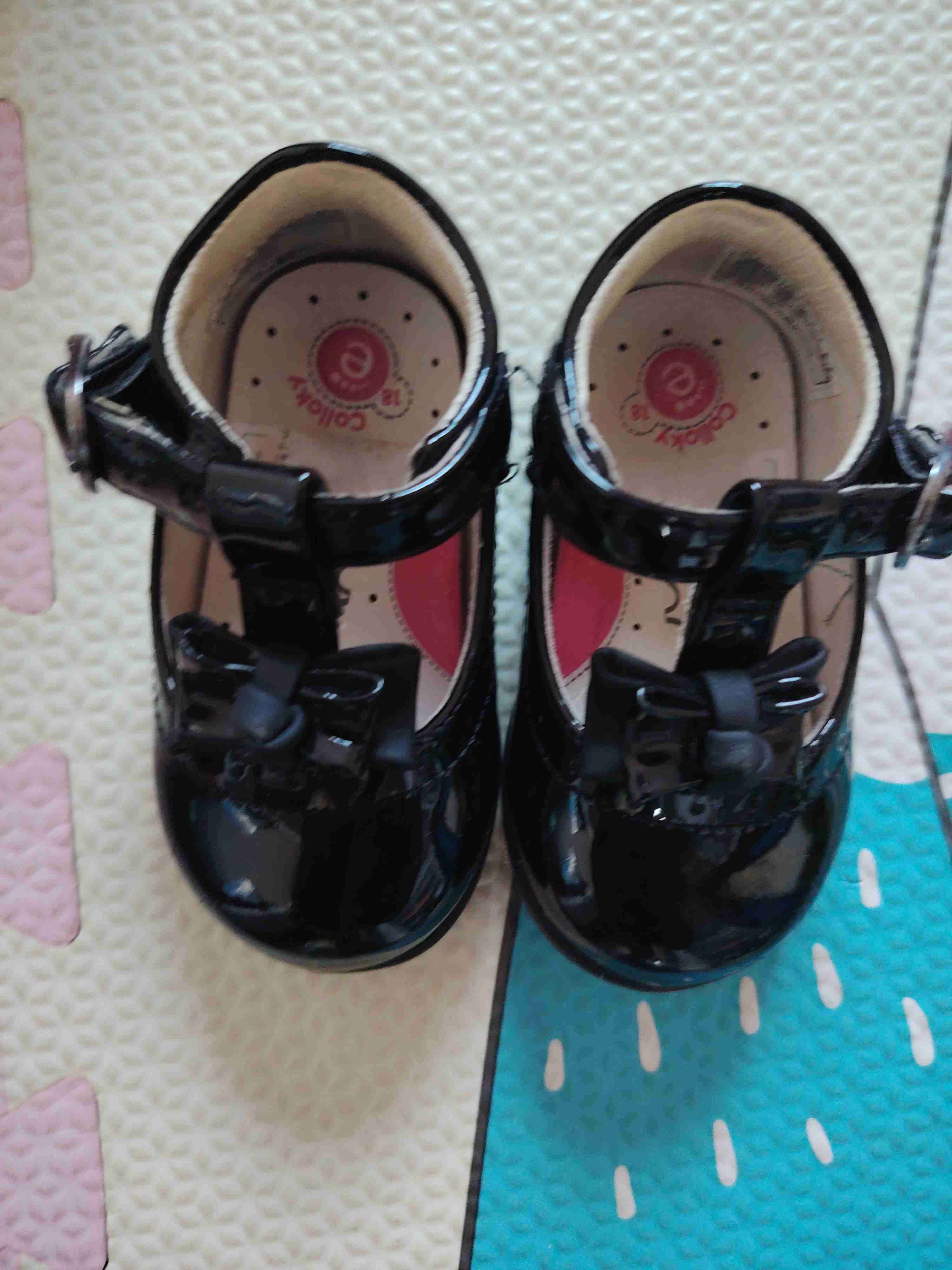 Zapatos de bebé negros brillantes - miniatura 3