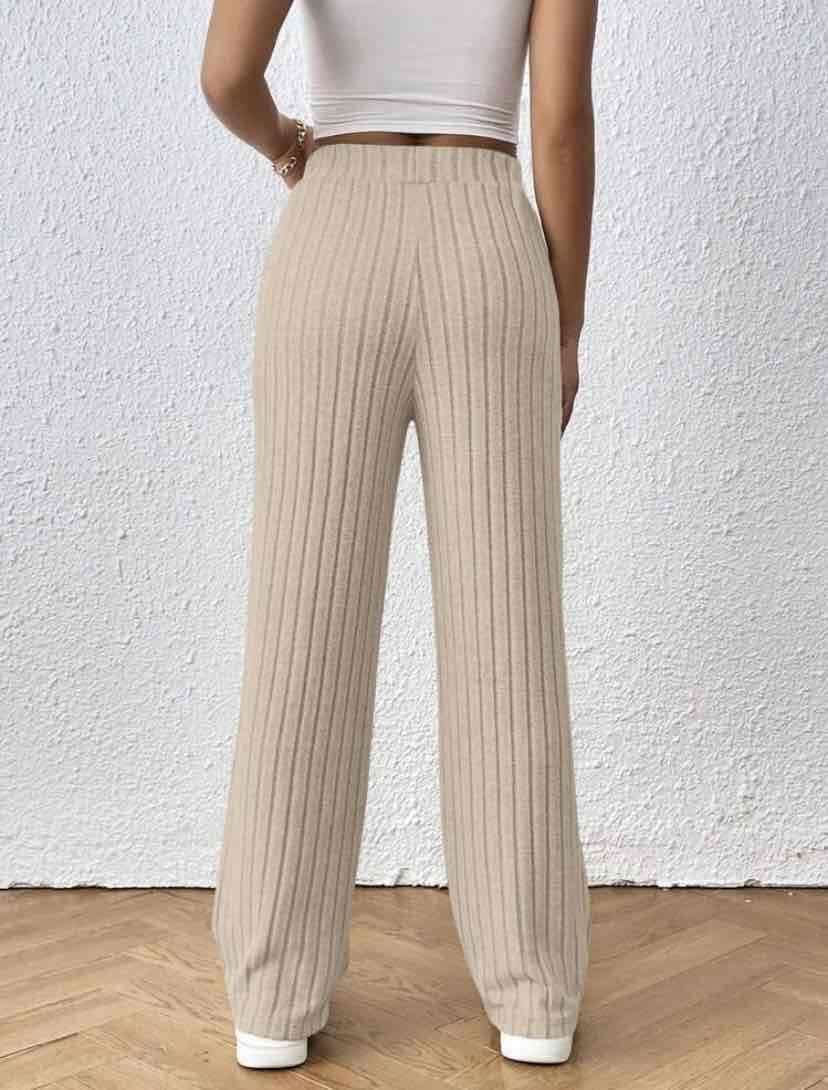 Pantalones de punto beige para mujer - miniatura 2