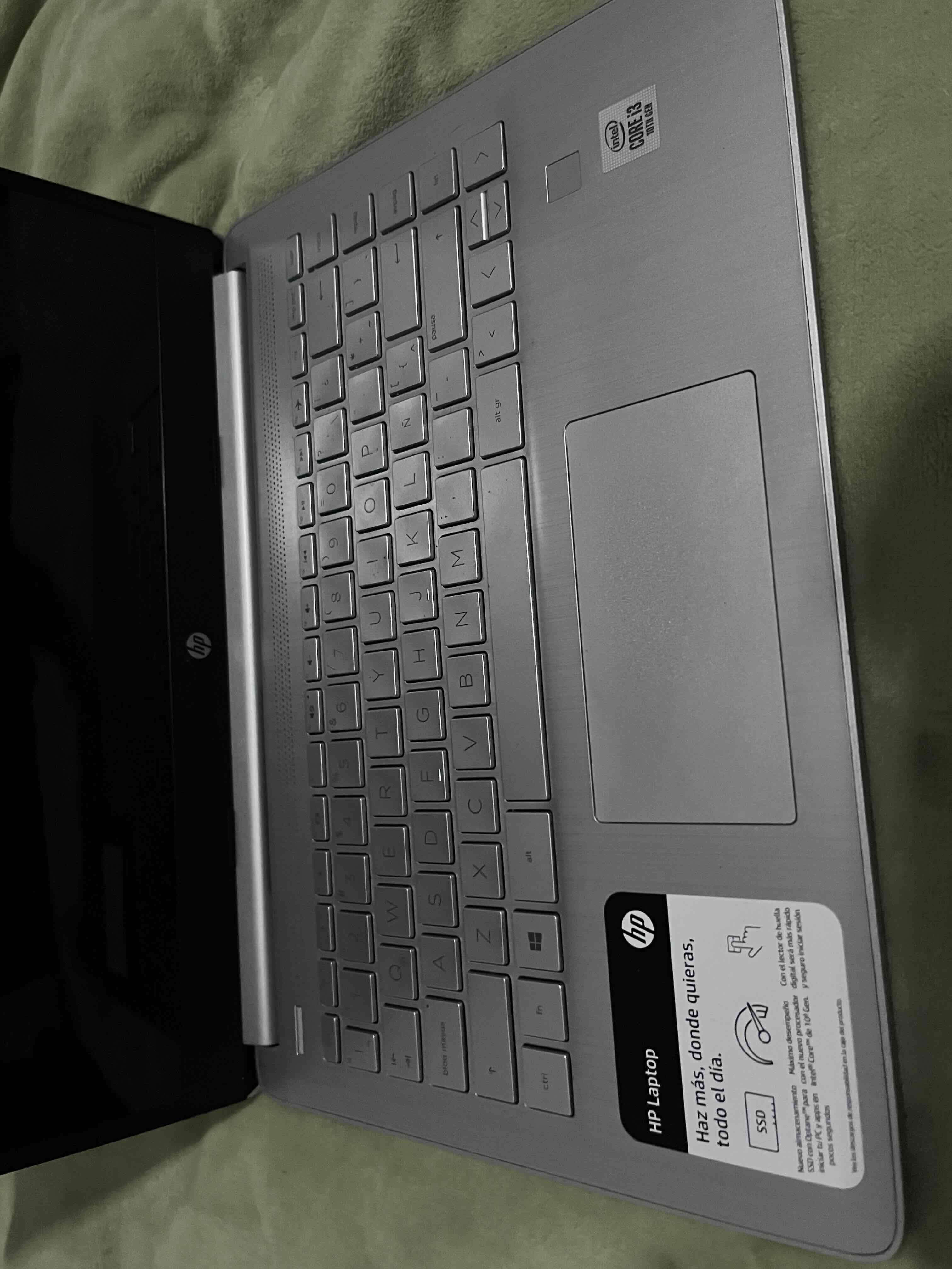 Notebook HP Plateado Intel Core i3 - miniatura 3
