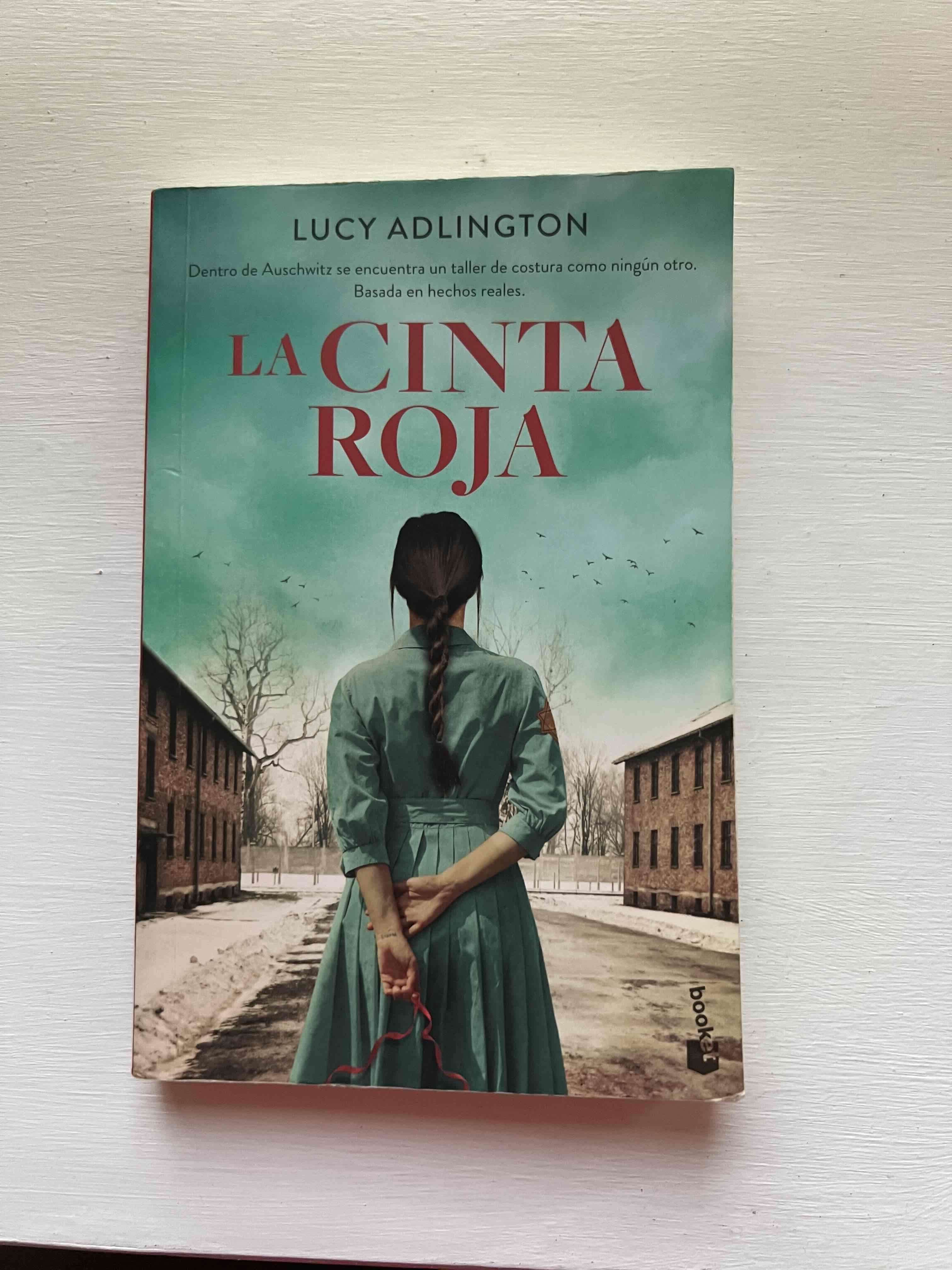 Libro 'La Cinta Roja' de Lucy Adlington - miniatura 1