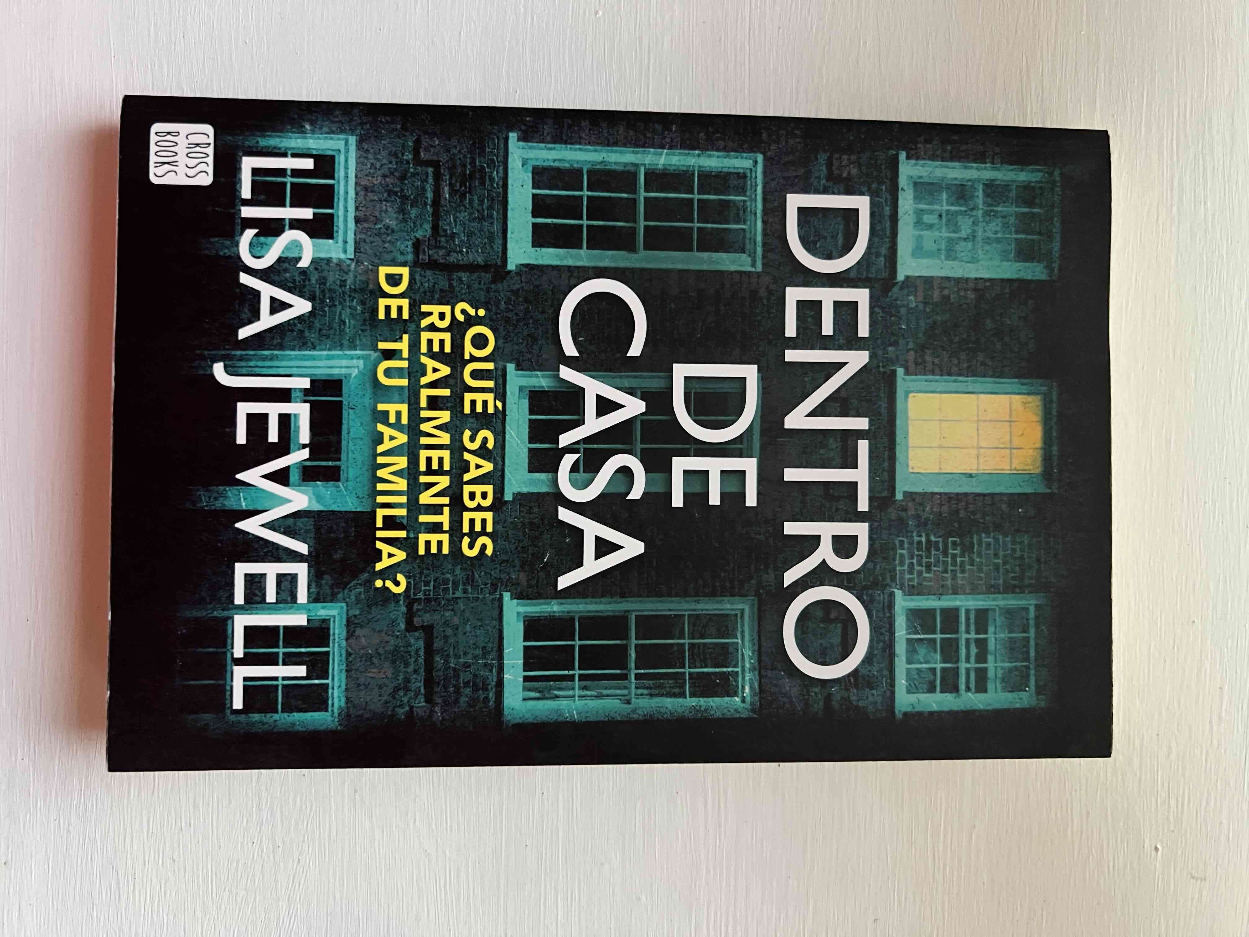 Libro 'Dentro de Casa' Lisa Jewell - miniatura 1