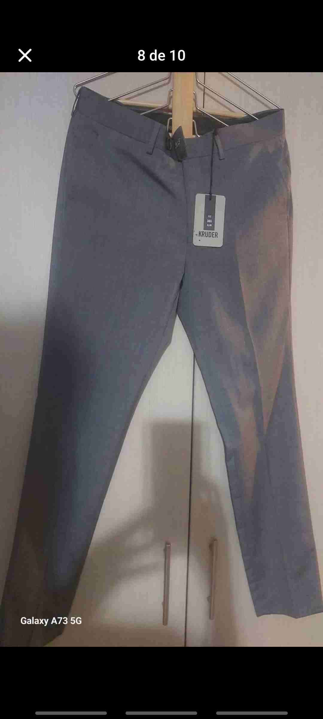 Traje formal gris oscuro - miniatura 2